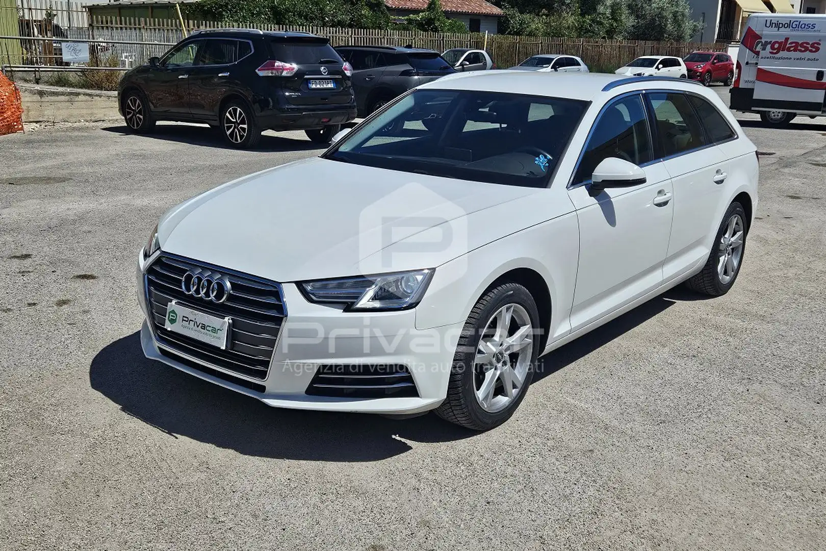 Audi A4 A4 Avant 2.0 TDI 122 CV S tronic Business Bianco - 1