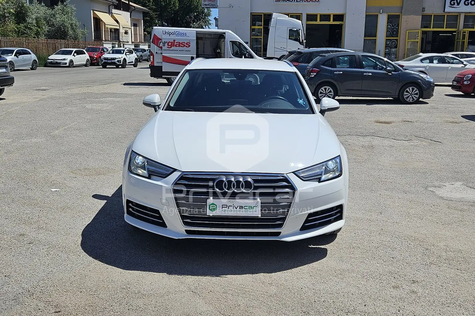 Audi A4 A4 Avant 2.0 TDI 122 CV S tronic Business Bianco - 2