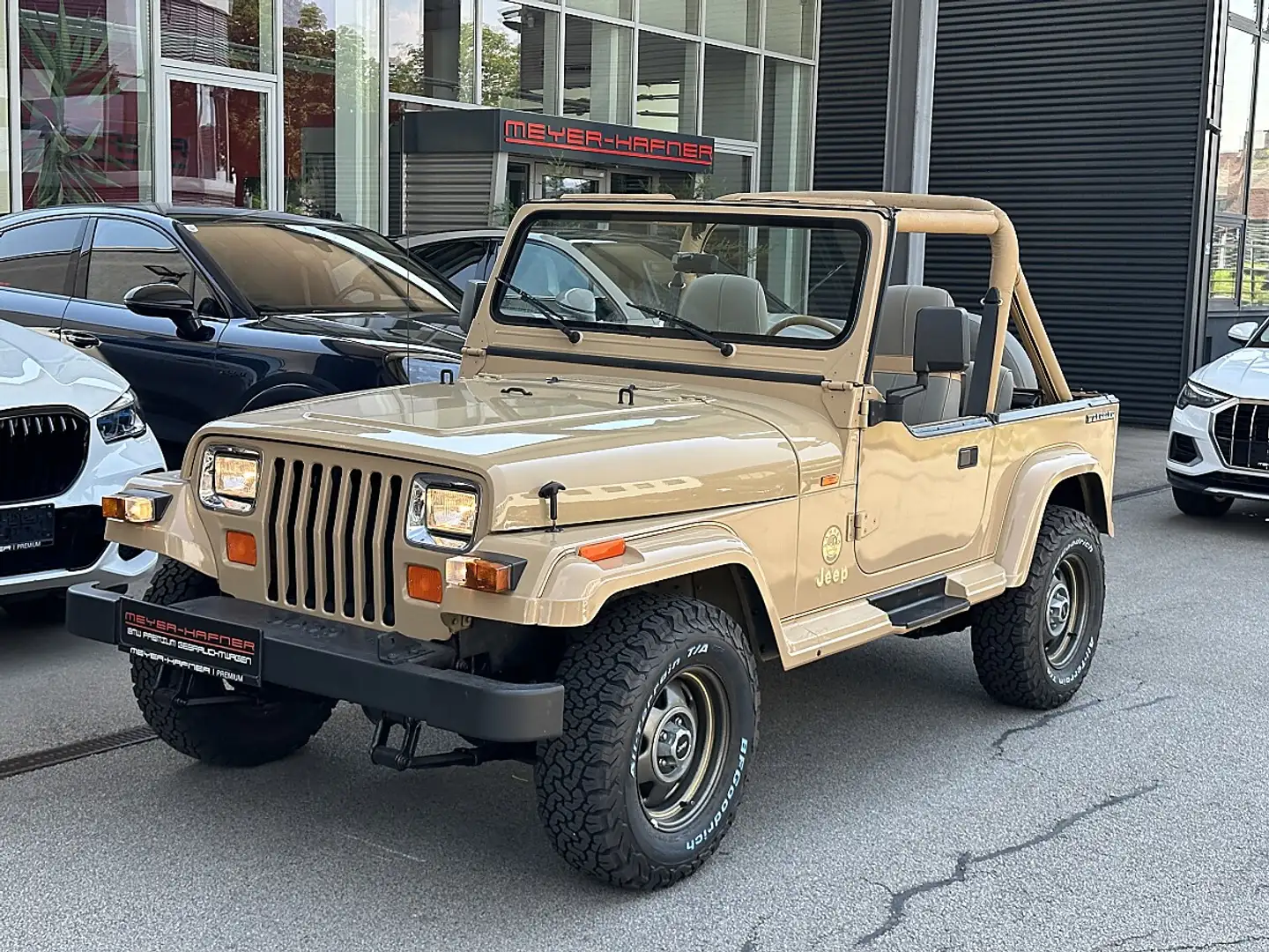 Jeep Wrangler Sahara Edition / SAMMLERZUSTAND / ORIGINAL / NU... Beige - 1
