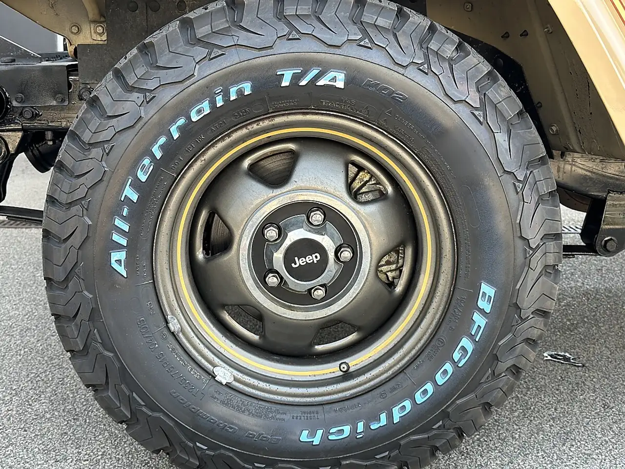 Jeep Wrangler Sahara Edition / SAMMLERZUSTAND / ORIGINAL / NU..., foto 8
