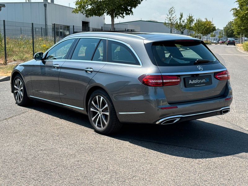 Mercedes-Benz E 300 T-Modell*Autom.*VC*AHK*LED*HUD*1-Hand* — photo 3