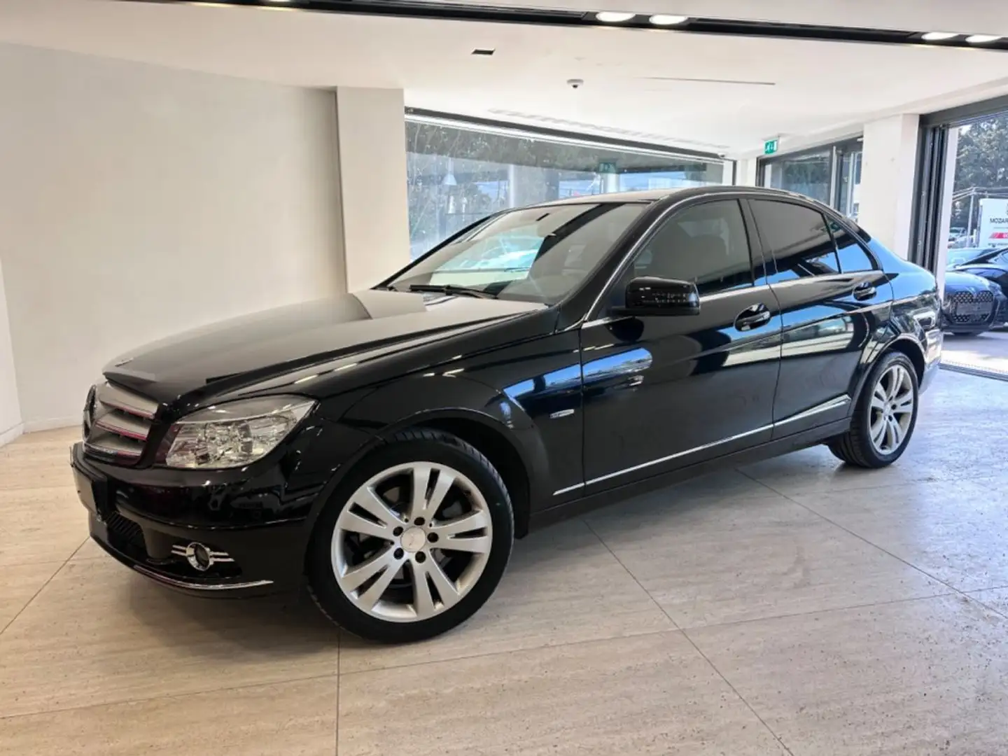 Mercedes-Benz C 220 220 CDI BlueEfficiency Avantgarde Zwart - 1