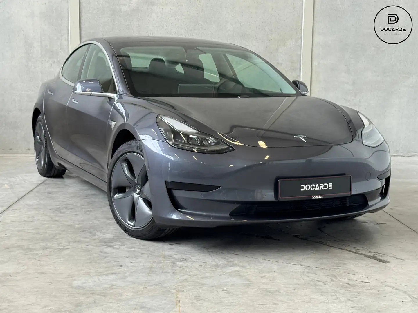 Tesla Model 3 SOLD | Standard Range Plus | 55kWh | Autopilot Grijs - 1