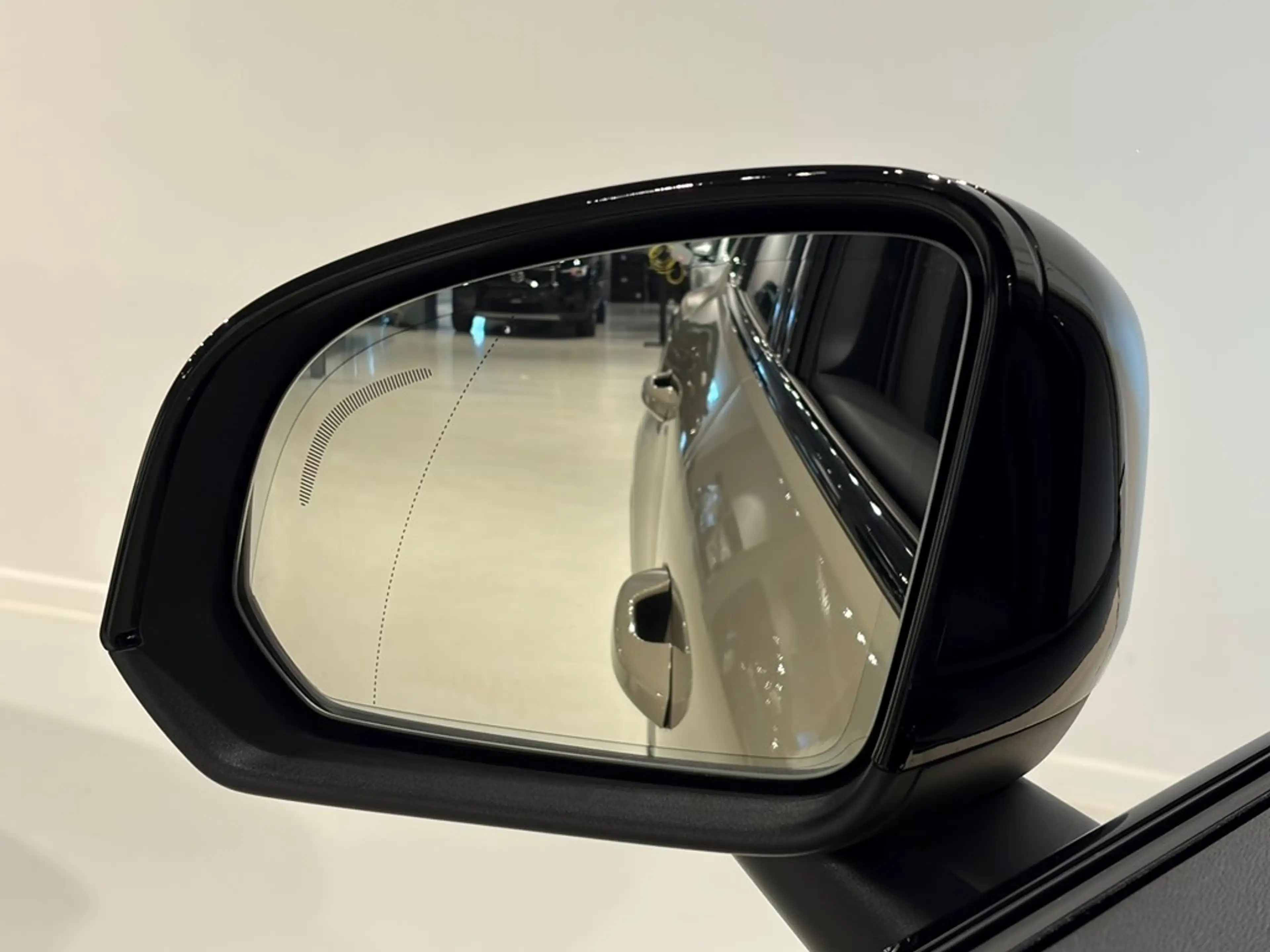 Volvo EC40 Recharge Extended Range — photo 7