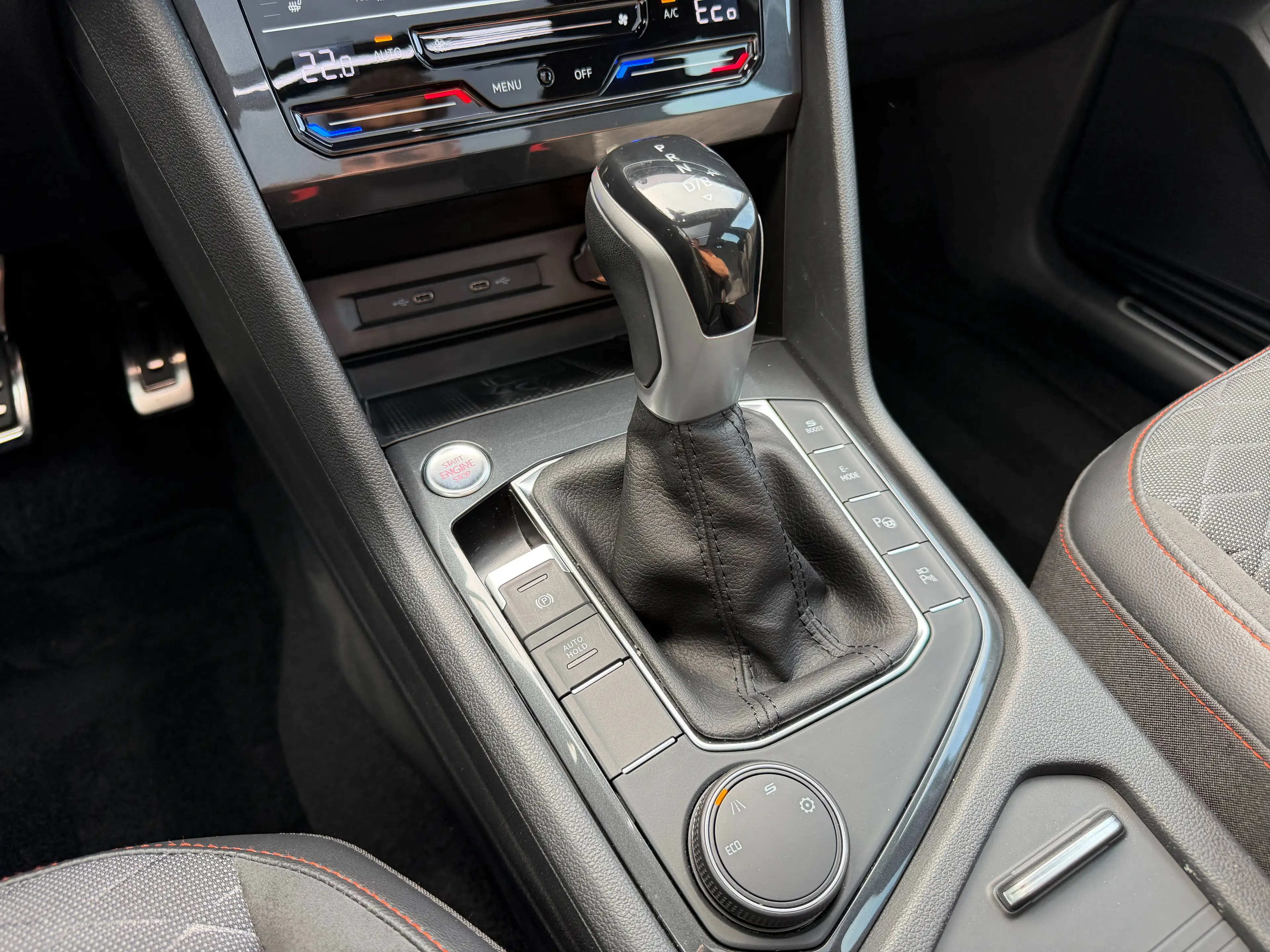 SEAT Tarraco 1.4 TSI e-Hybrid PHEV FR Pano Trkh 360 Pack XL — photo 11