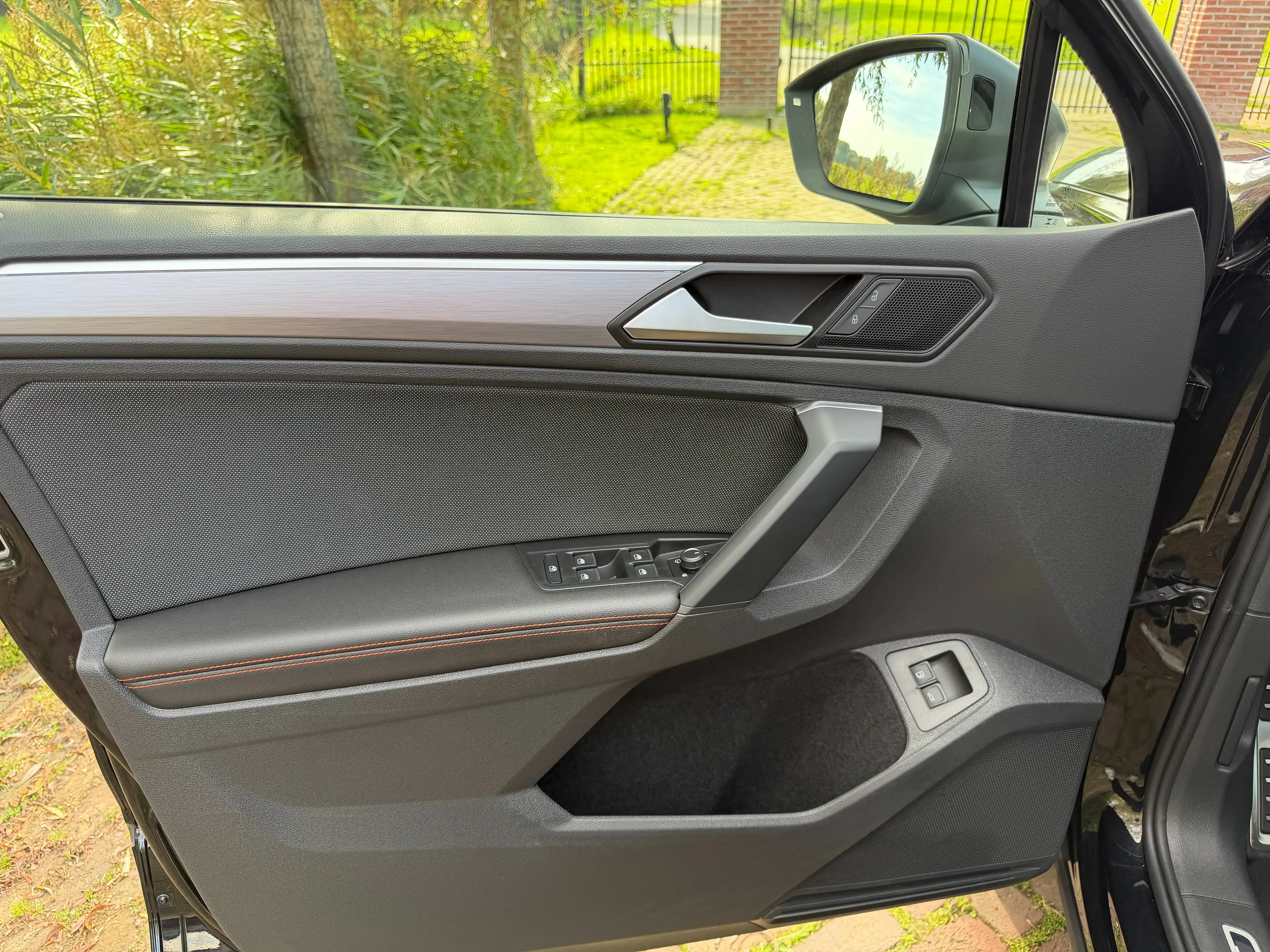 SEAT Tarraco 1.4 TSI e-Hybrid PHEV FR Pano Trkh 360 Pack XL — photo 6