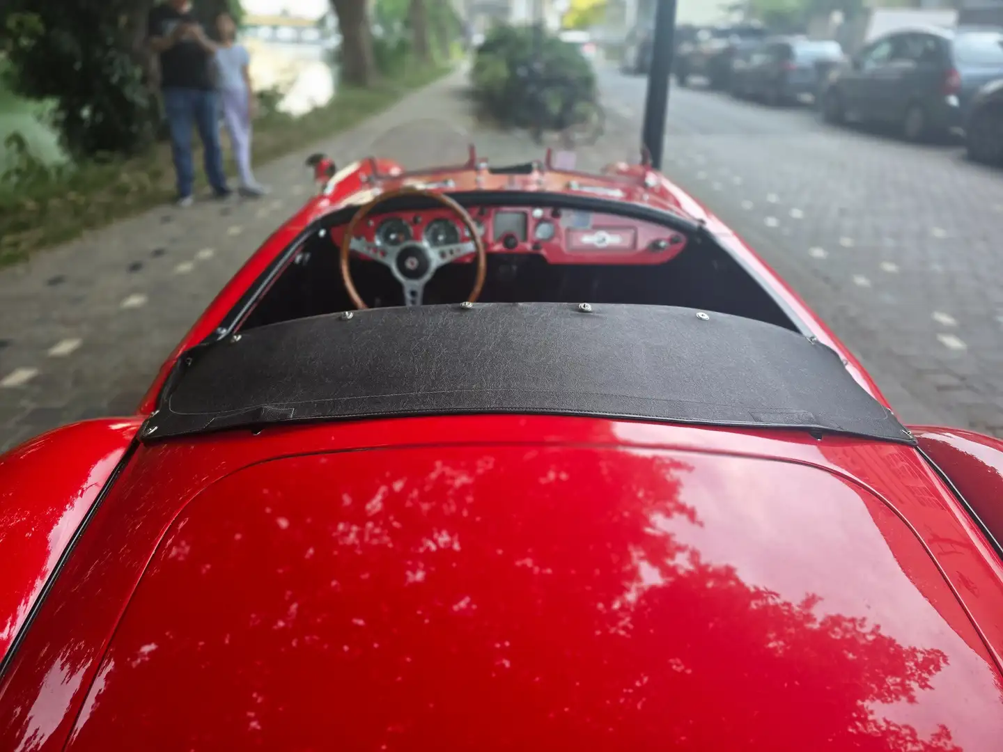 MG MGA 1600 Kırmızı - 2
