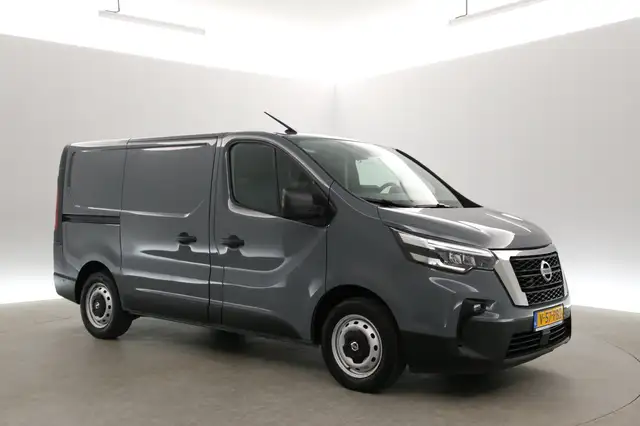 Renault Trafic view 6