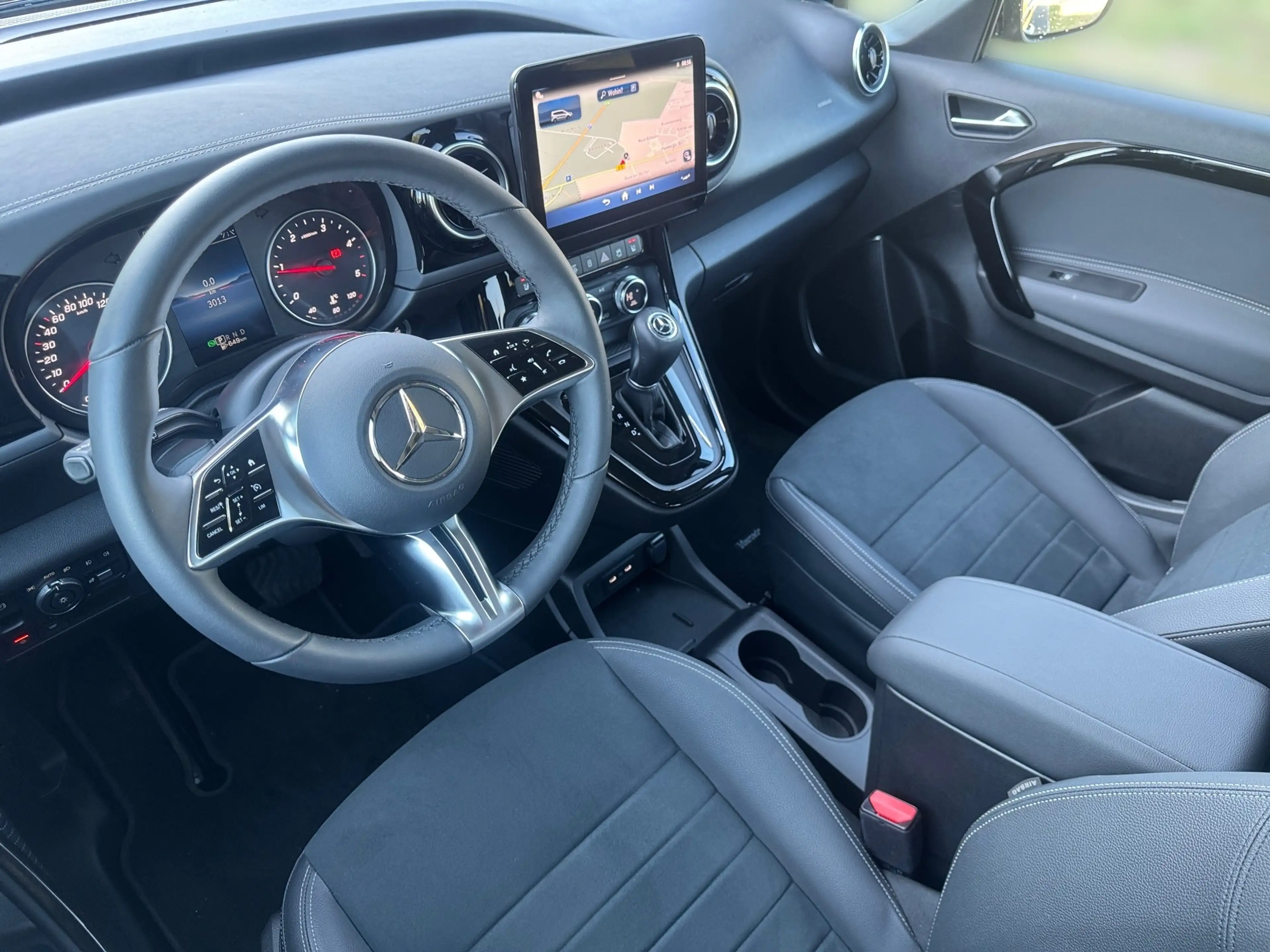 Mercedes-Benz T-Class d Edition SHZ*LED*MBUX*AHK*Kamera*Temp*Nav — photo 9