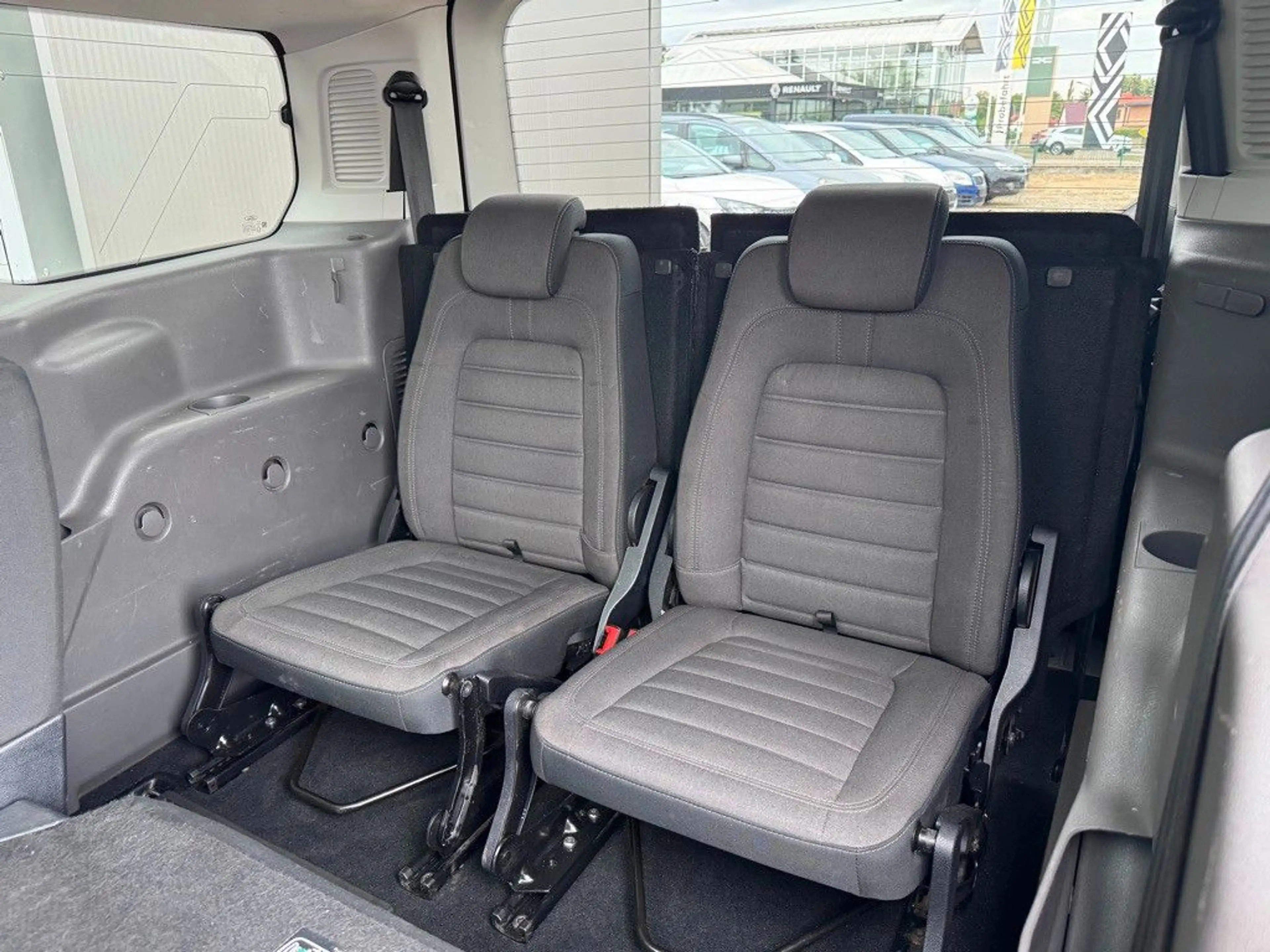 Ford Grand Tourneo Connect Titanium*NAVI*R-CAM*ACC*PA — photo 13