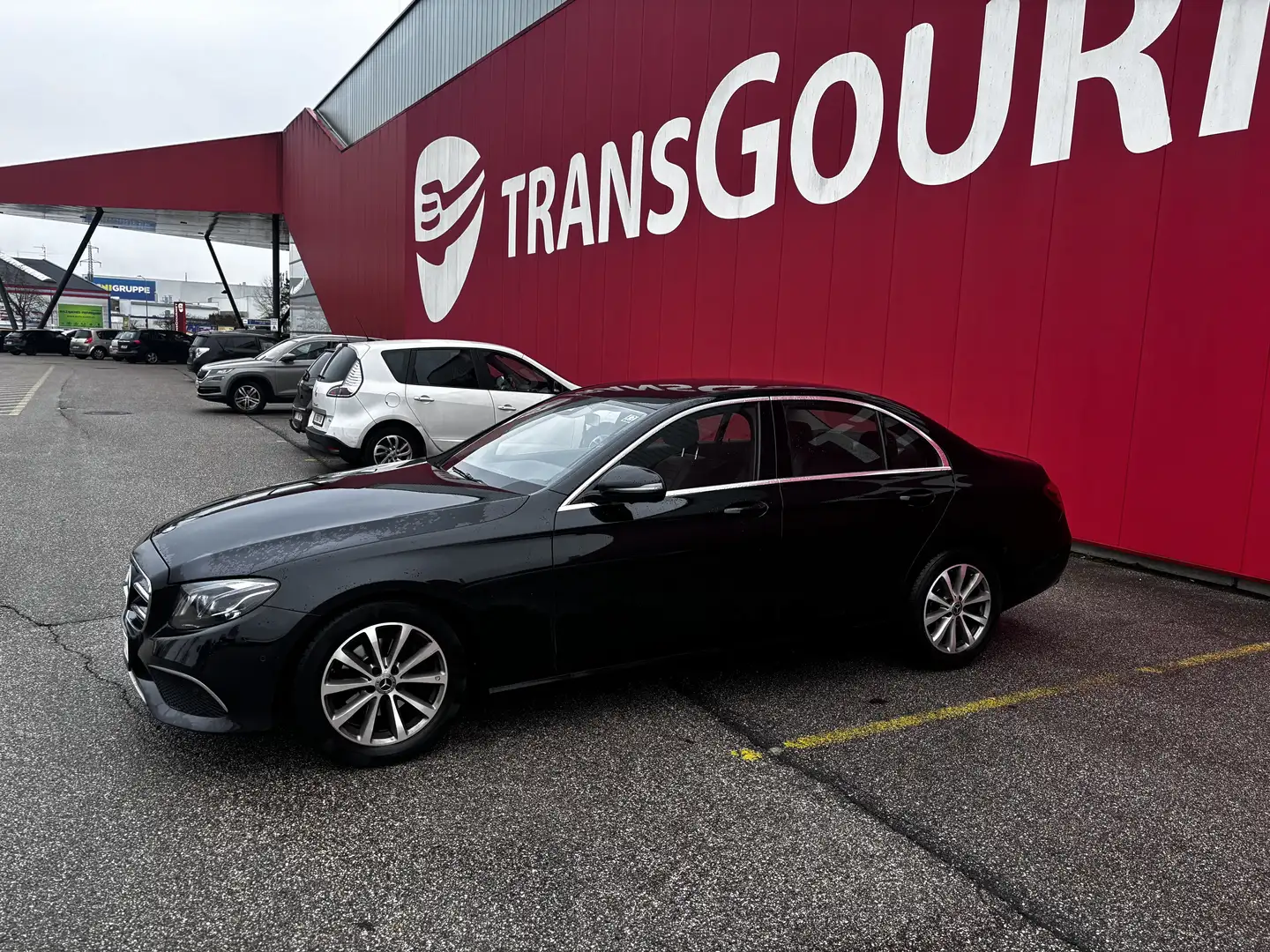 Mercedes-Benz E 200 d 9G-TRONIC Avantgarde - 2