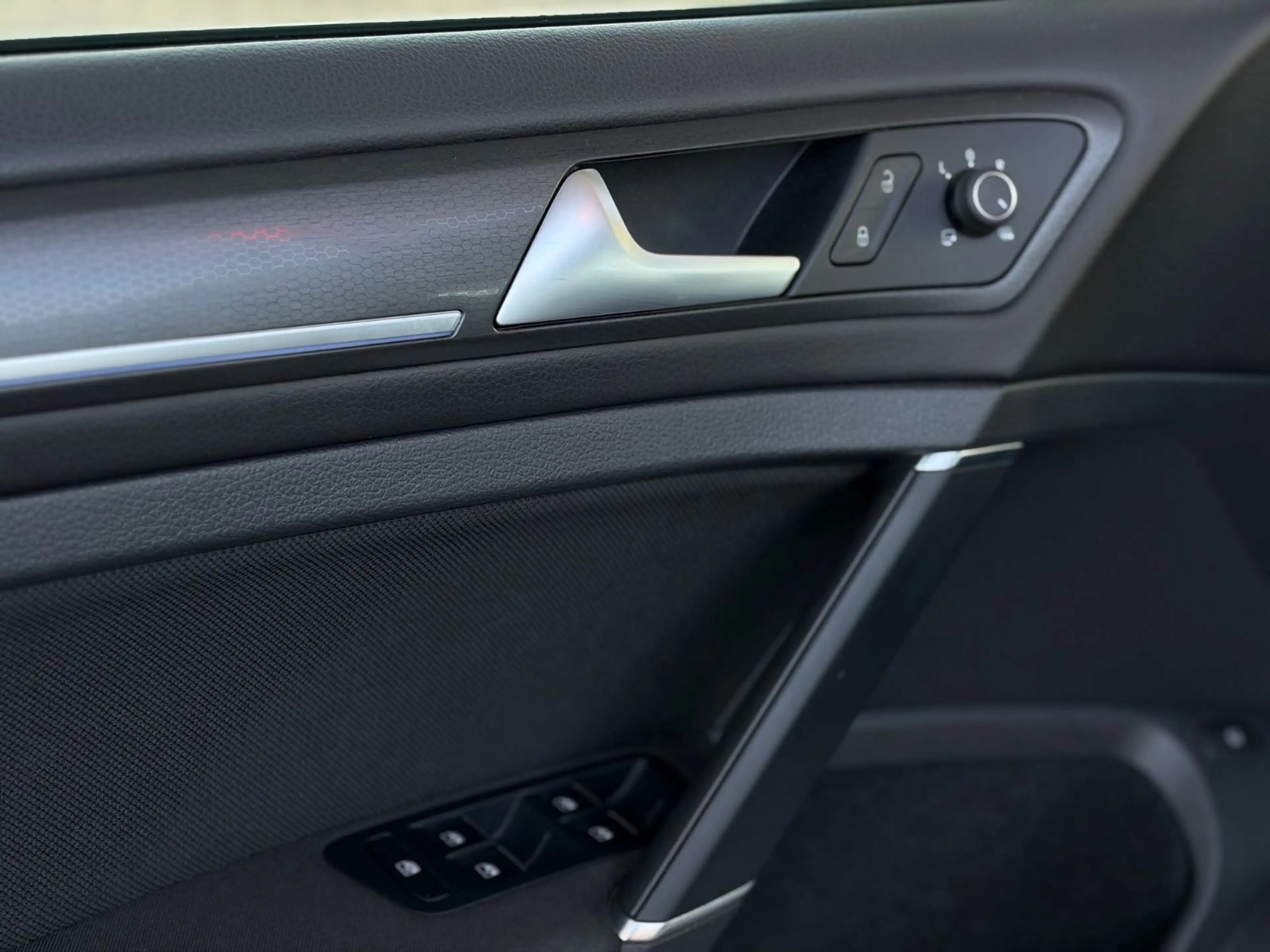 Volkswagen Golf VII Lim. GTE LED/NAVI/SHZ/KAMERA/AAC/BT — photo 13