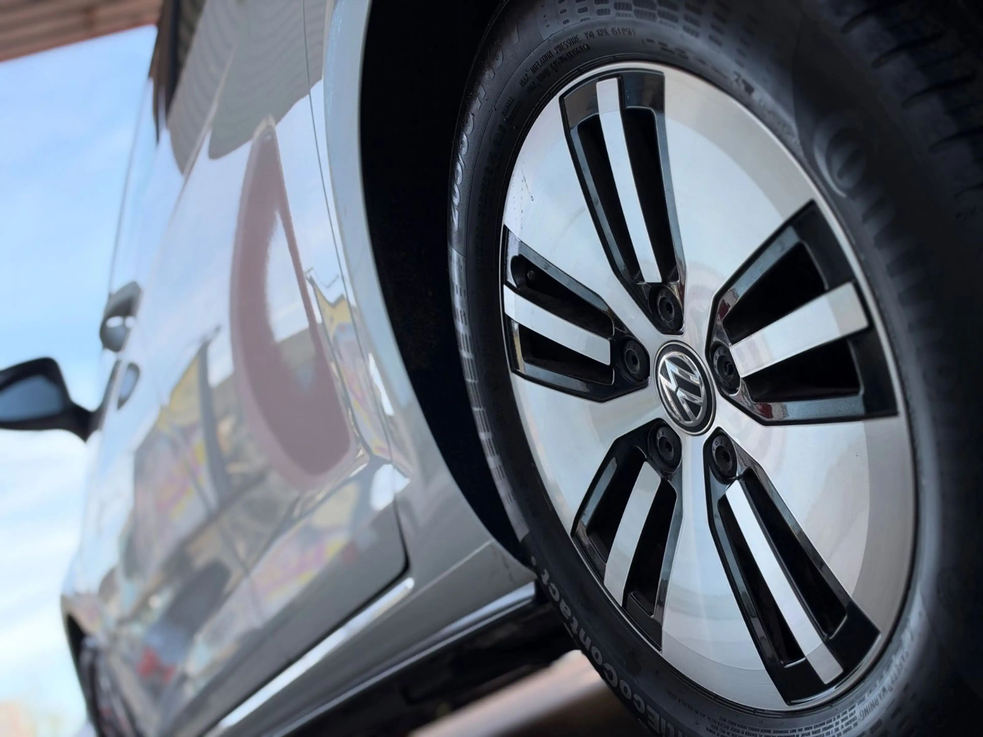 Volkswagen Golf VII Lim. GTE LED/NAVI/SHZ/KAMERA/AAC/BT — photo 7