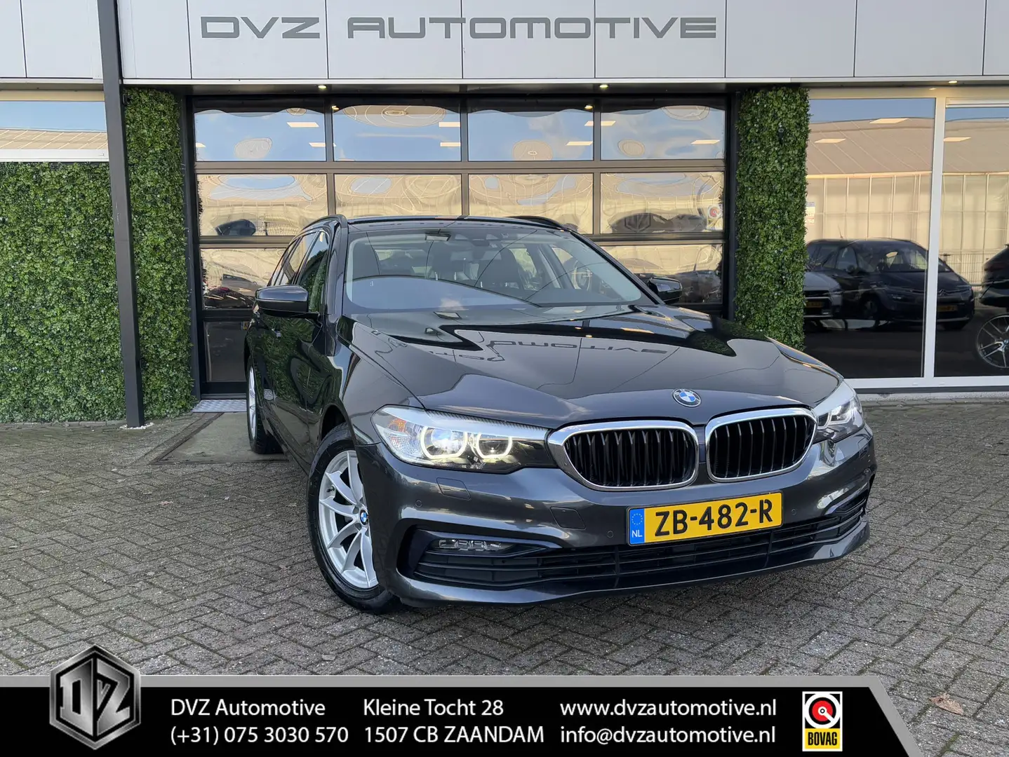 BMW 520 5-serie Touring 520i High Executive | Sportline | Grijs - 1