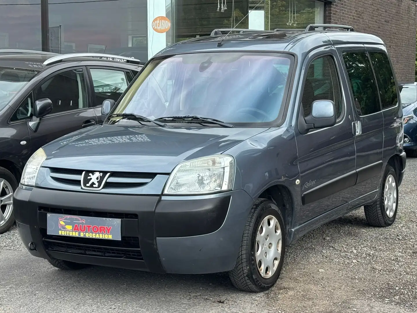 Peugeot Partner 1.6 HDi XR Panoramique / Airco Gris - 2
