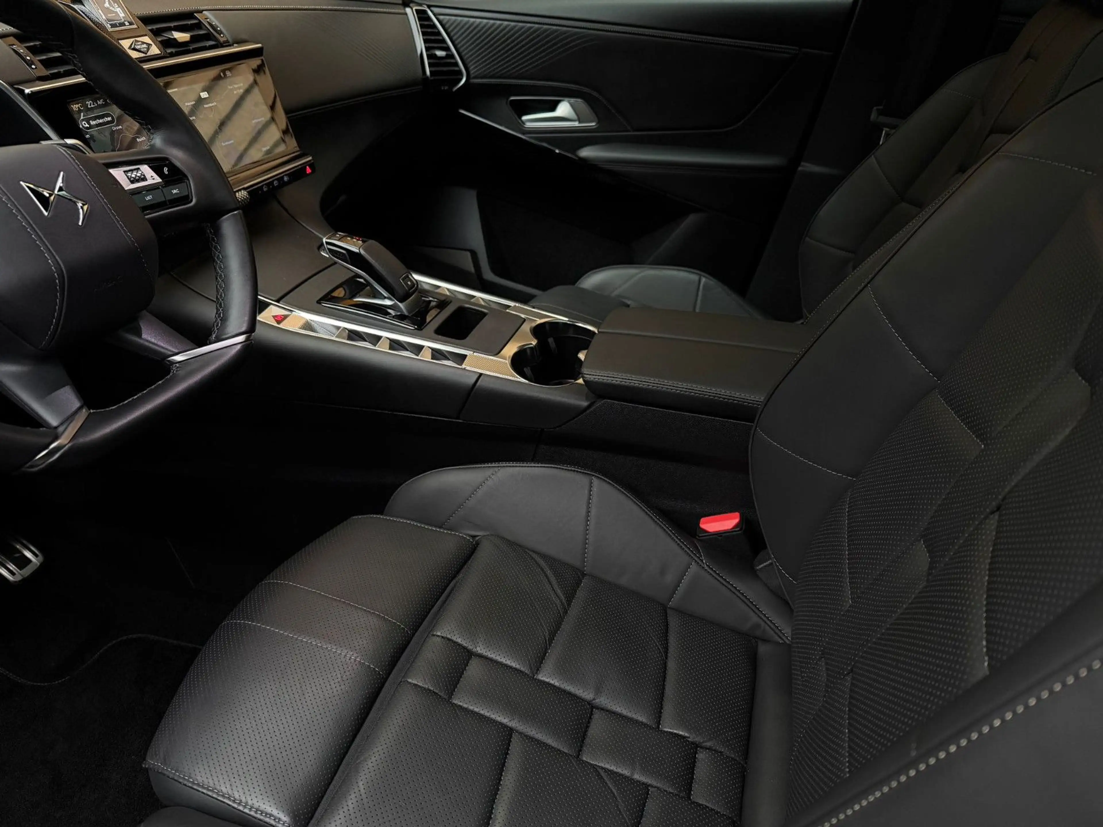 DS Automobiles DS 7 DS7 Etoile BlueHDI 130 EAT8 PANONAPPAFOCAL,3,99% — photo 6