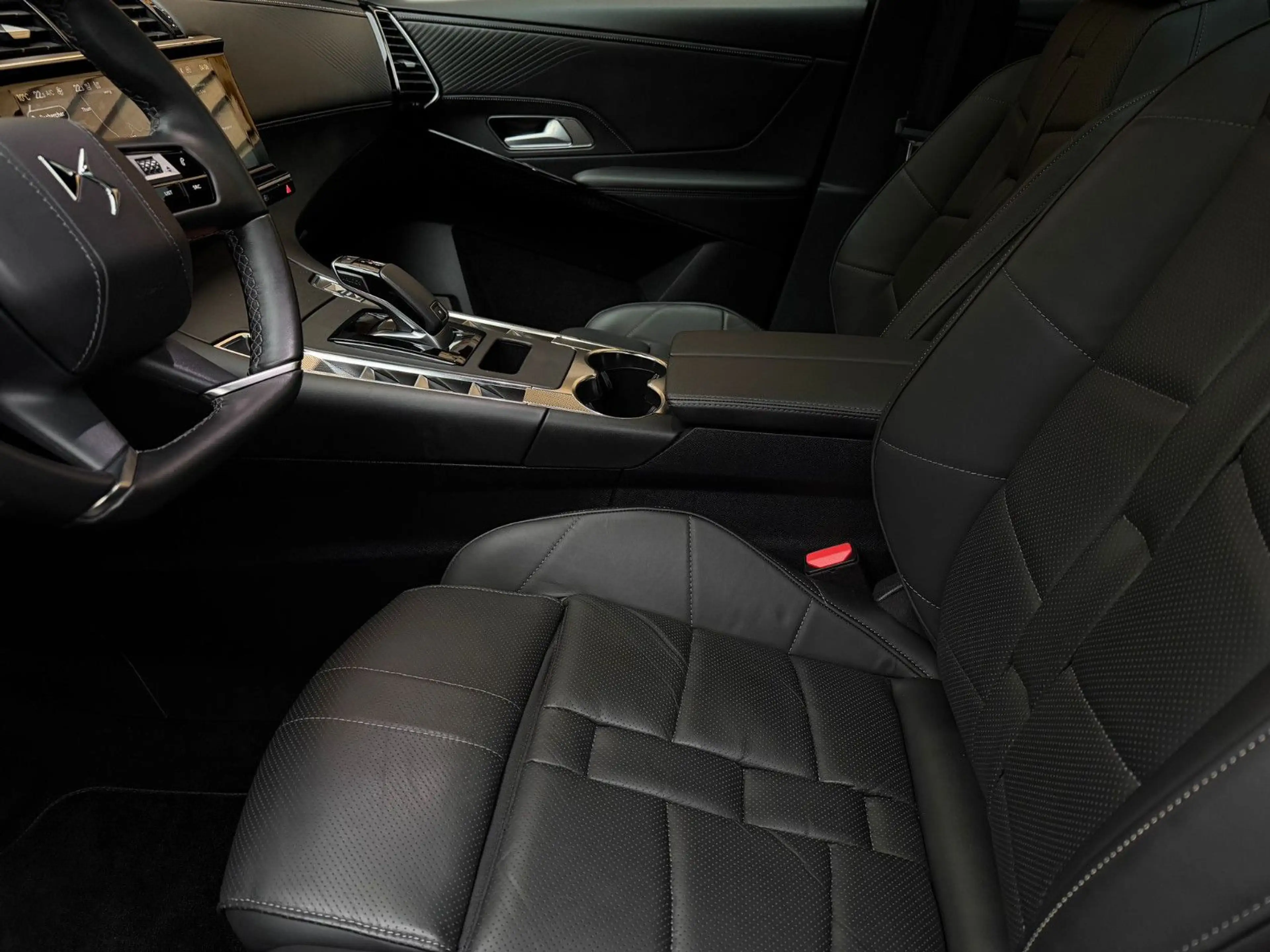 DS Automobiles DS 7 DS7 Etoile BlueHDI 130 EAT8 PANONAPPAFOCAL,3,99% — photo 7
