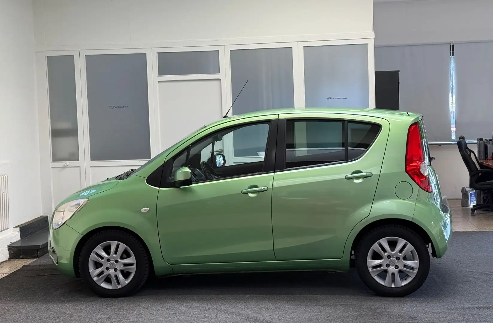 Opel Agila B Edition/AUTOMATIK/KLIMA/SITZHEIZUNG Grün - 2