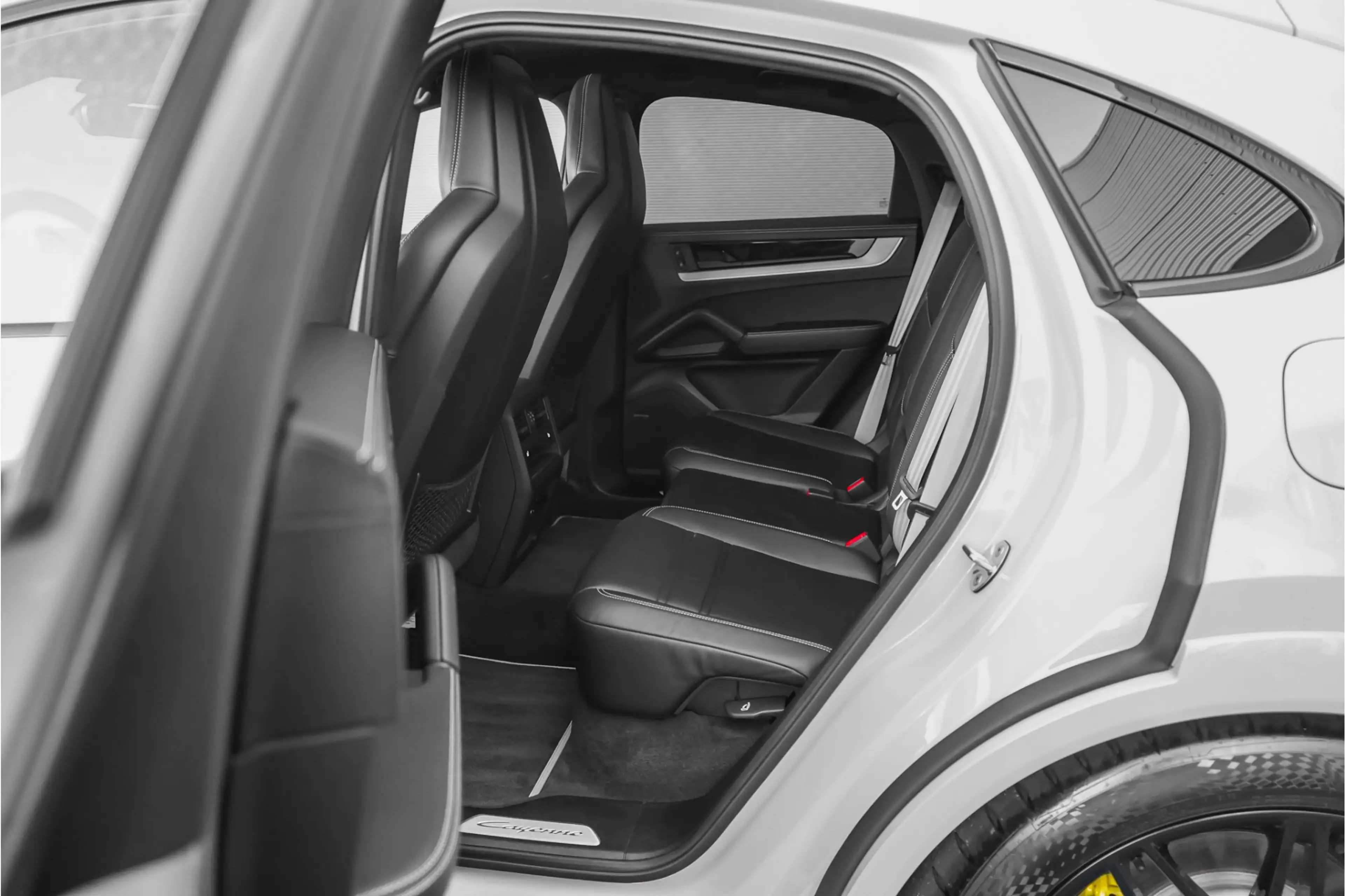 Porsche Cayenne Coupé 3.0 E-Hybrid Sport Design Pano ACC Stoelvent — photo 6
