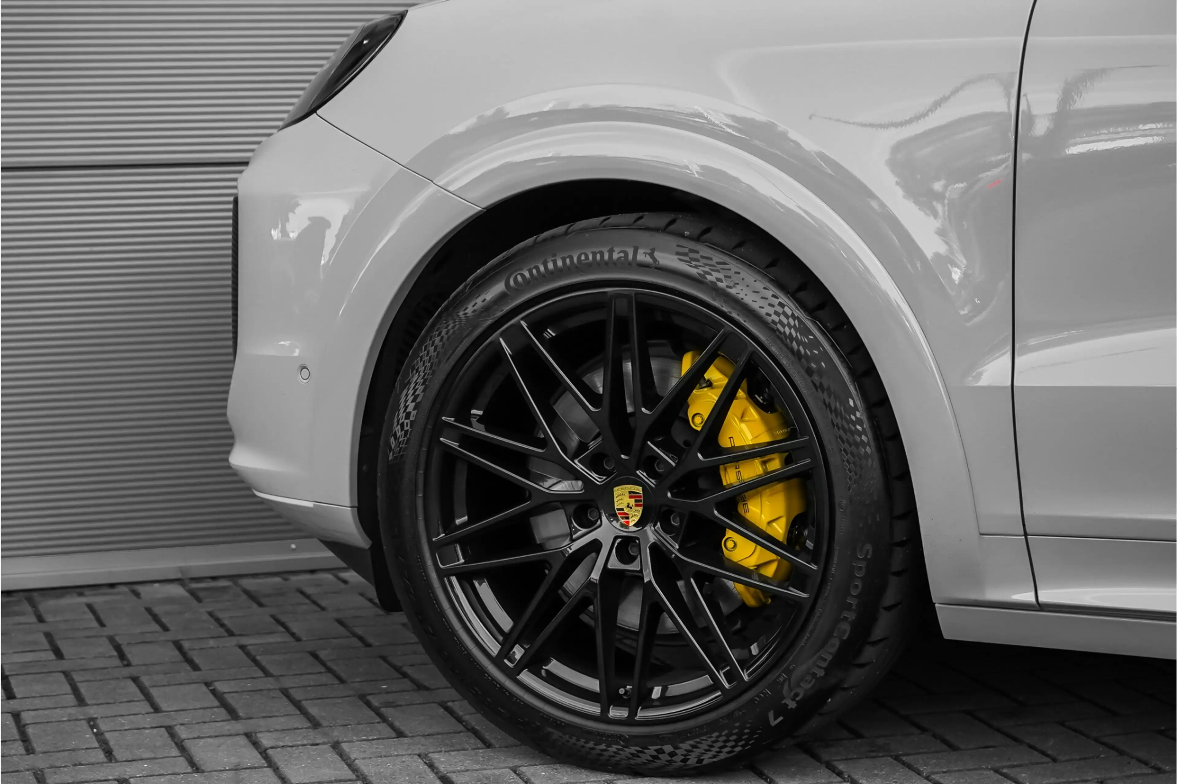 Porsche Cayenne Coupé 3.0 E-Hybrid Sport Design Pano ACC Stoelvent — photo 20