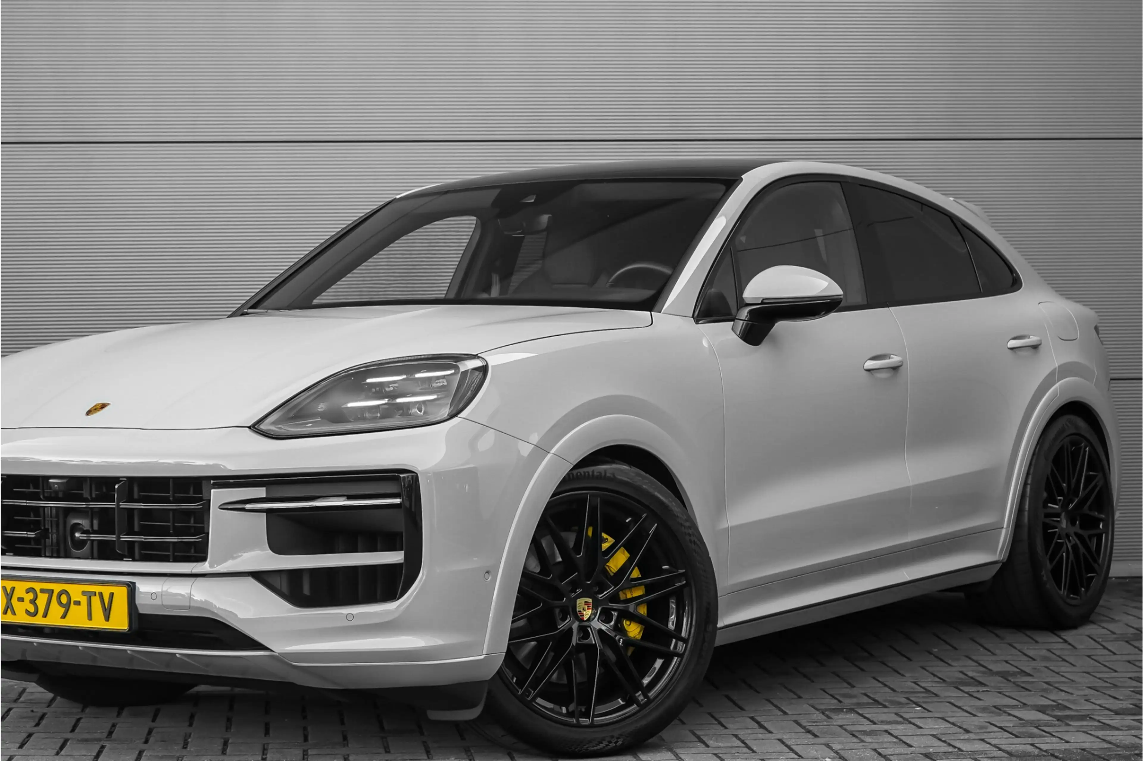 Porsche Cayenne Coupé 3.0 E-Hybrid Sport Design Pano ACC Stoelvent — photo 19
