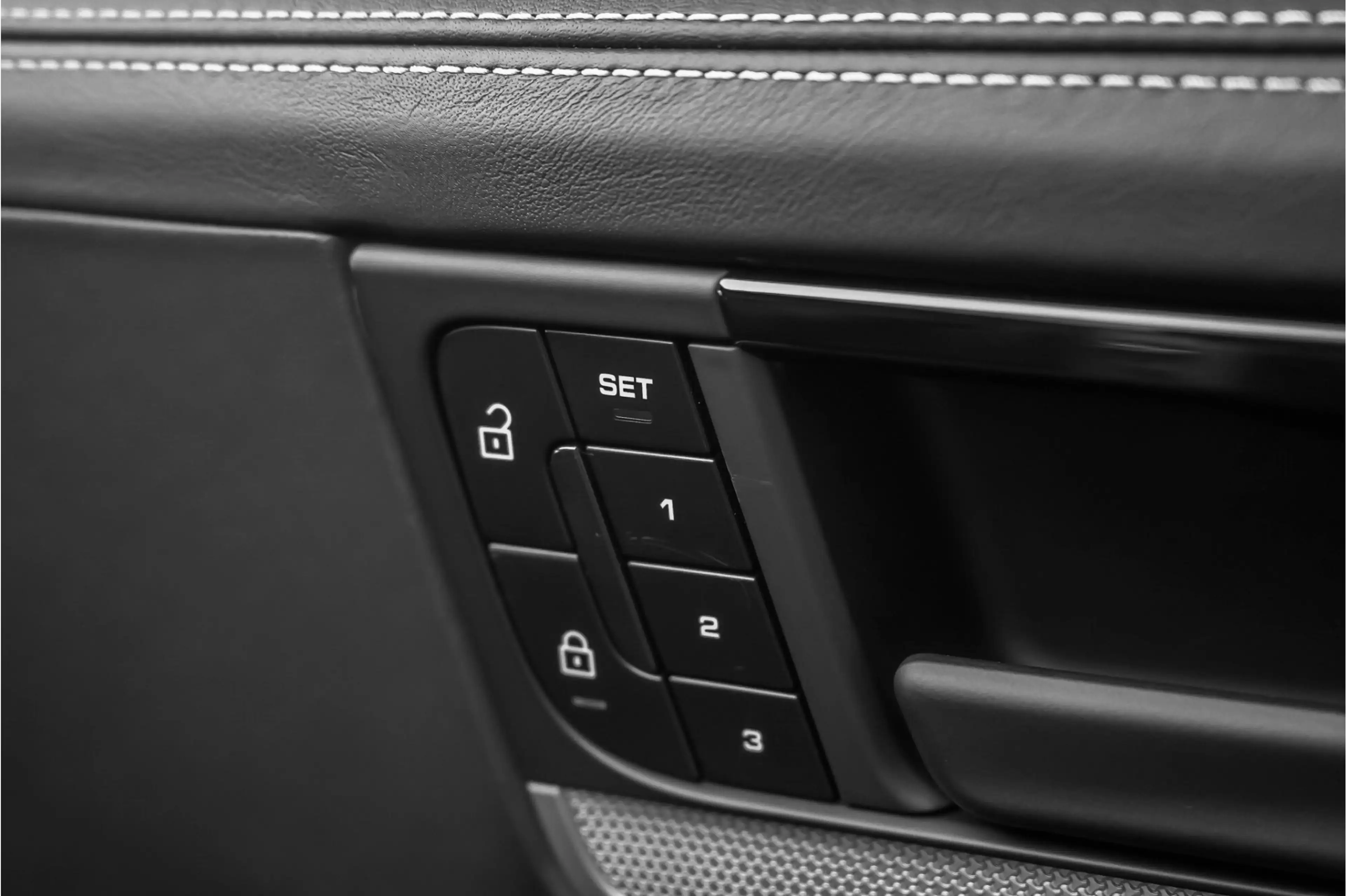 Porsche Cayenne Coupé 3.0 E-Hybrid Sport Design Pano ACC Stoelvent — photo 40
