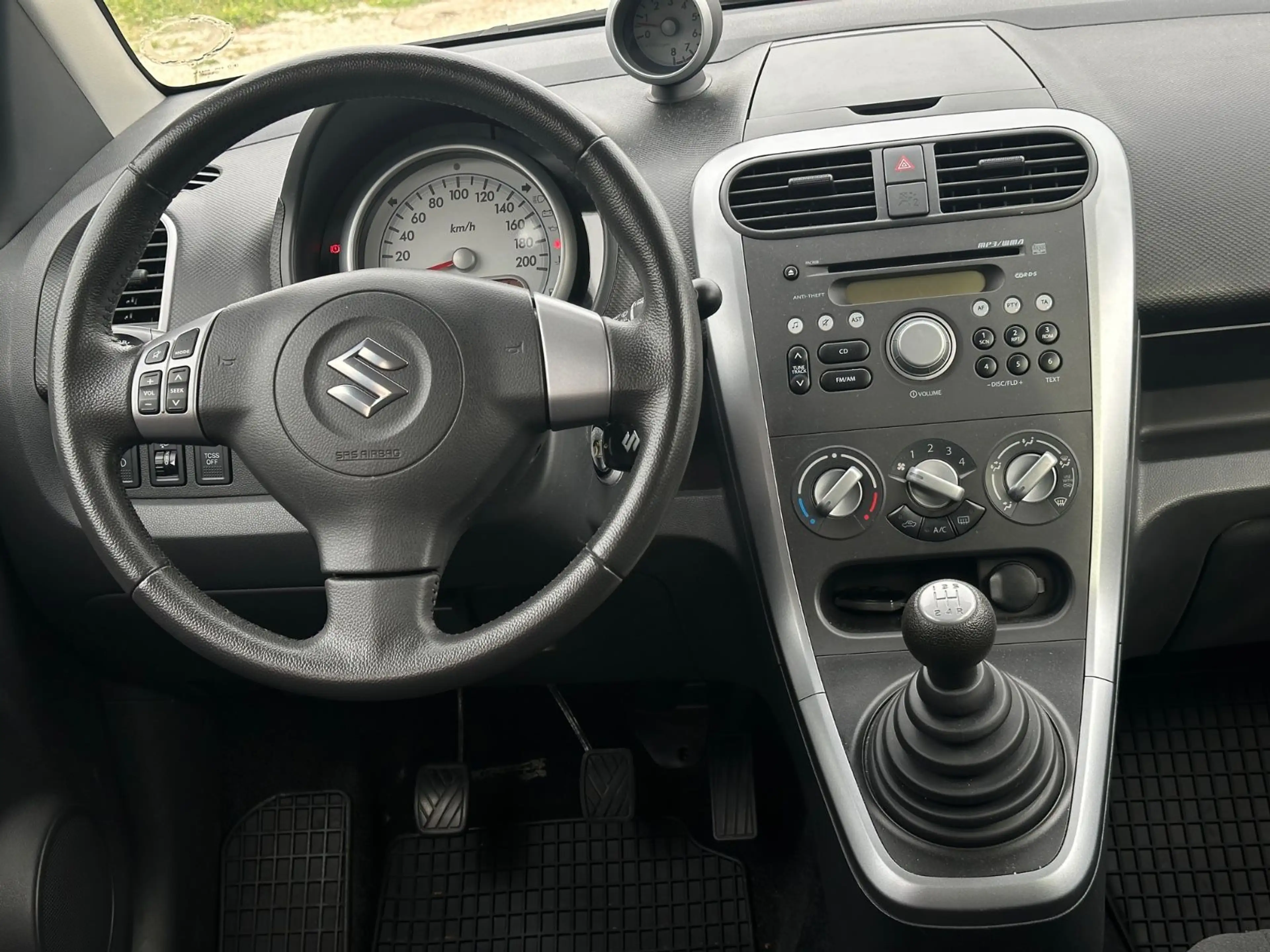 Suzuki Splash Club *SHZ*elektr. FH*4-Türer*wenig km* — photo 14