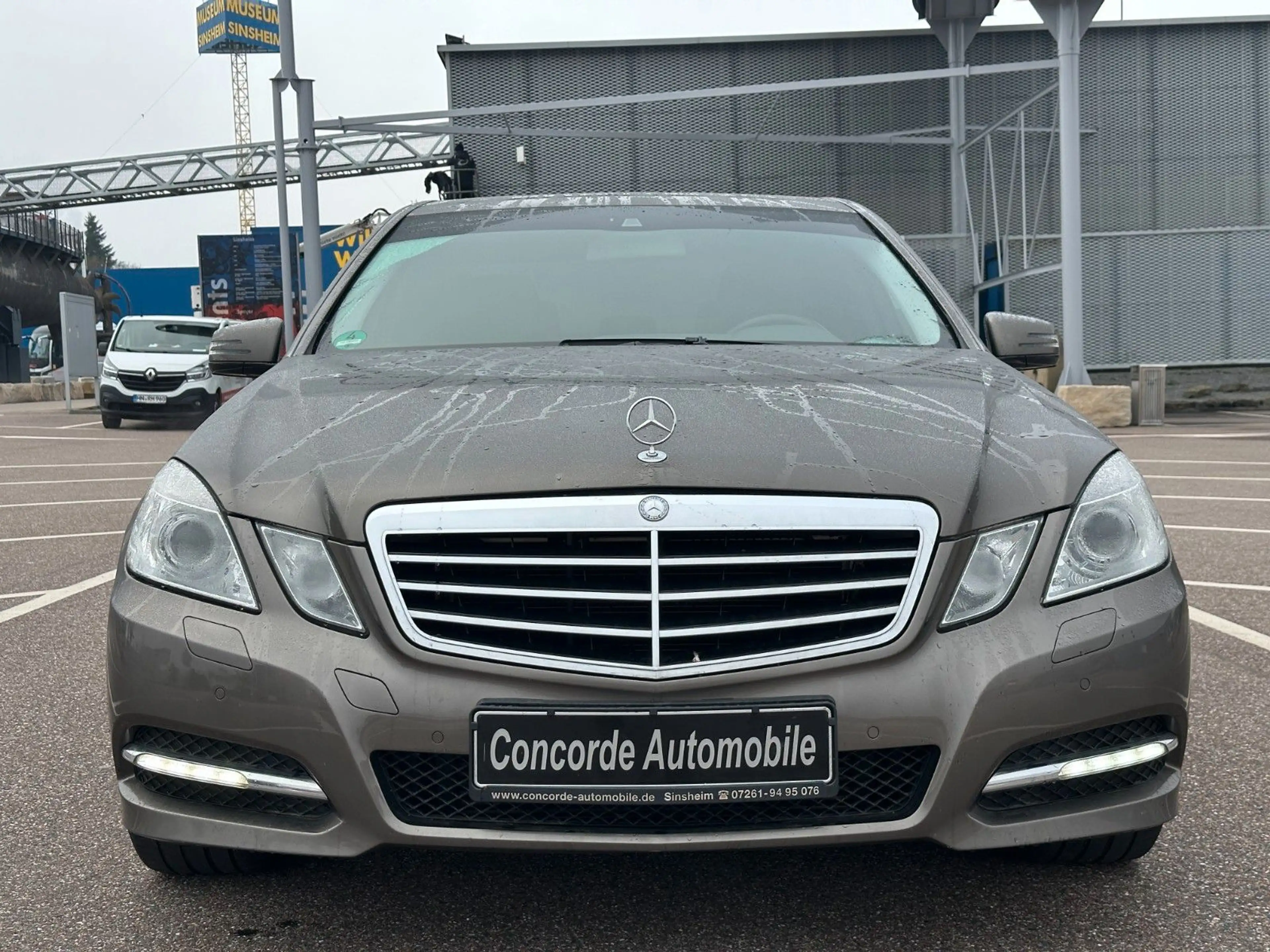 Mercedes-Benz E 250 E Limousine E 250 CGI STEUERKETTE GEWECHSE — photo 2