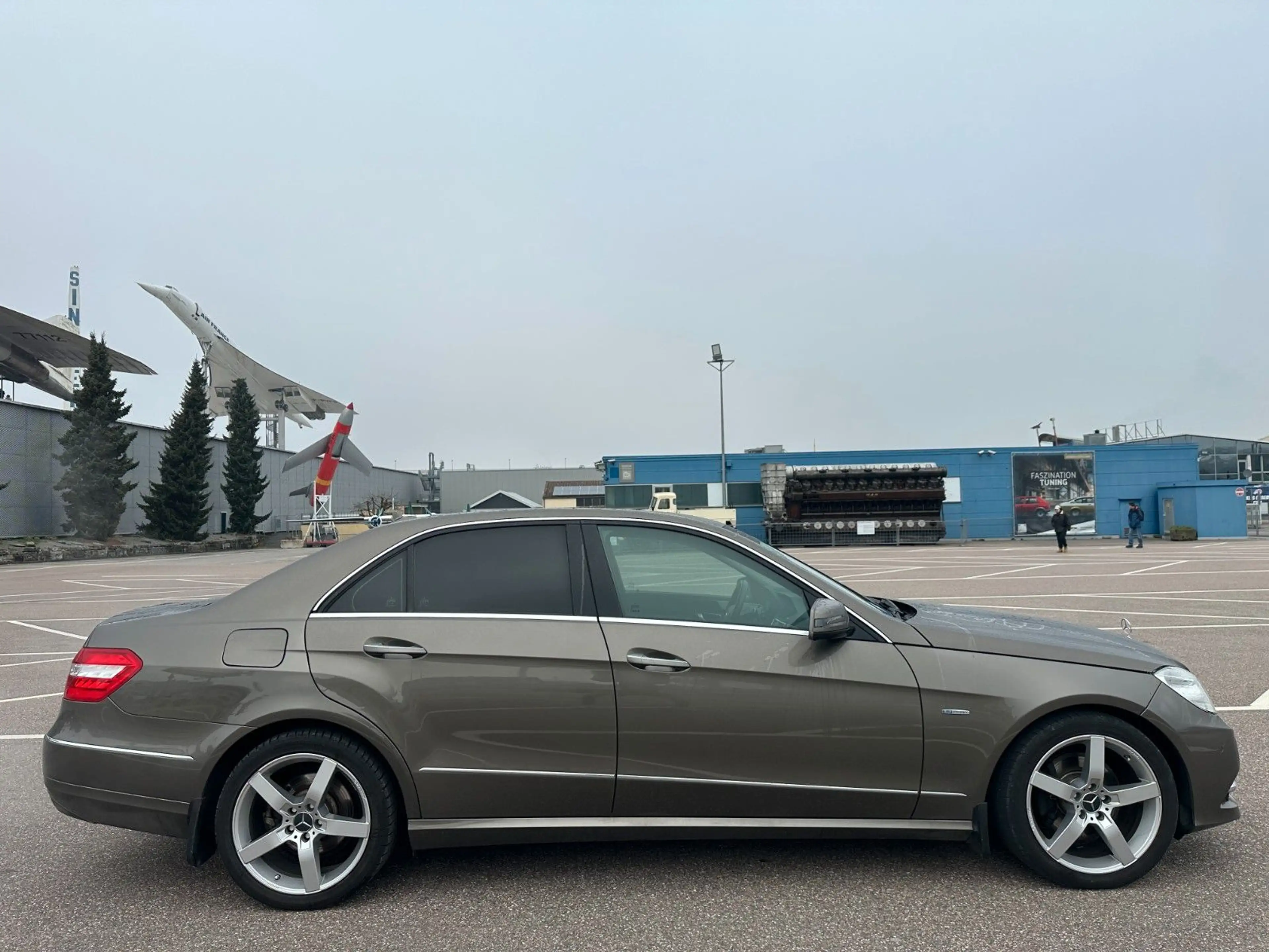 Mercedes-Benz E 250 E Limousine E 250 CGI STEUERKETTE GEWECHSE — photo 4