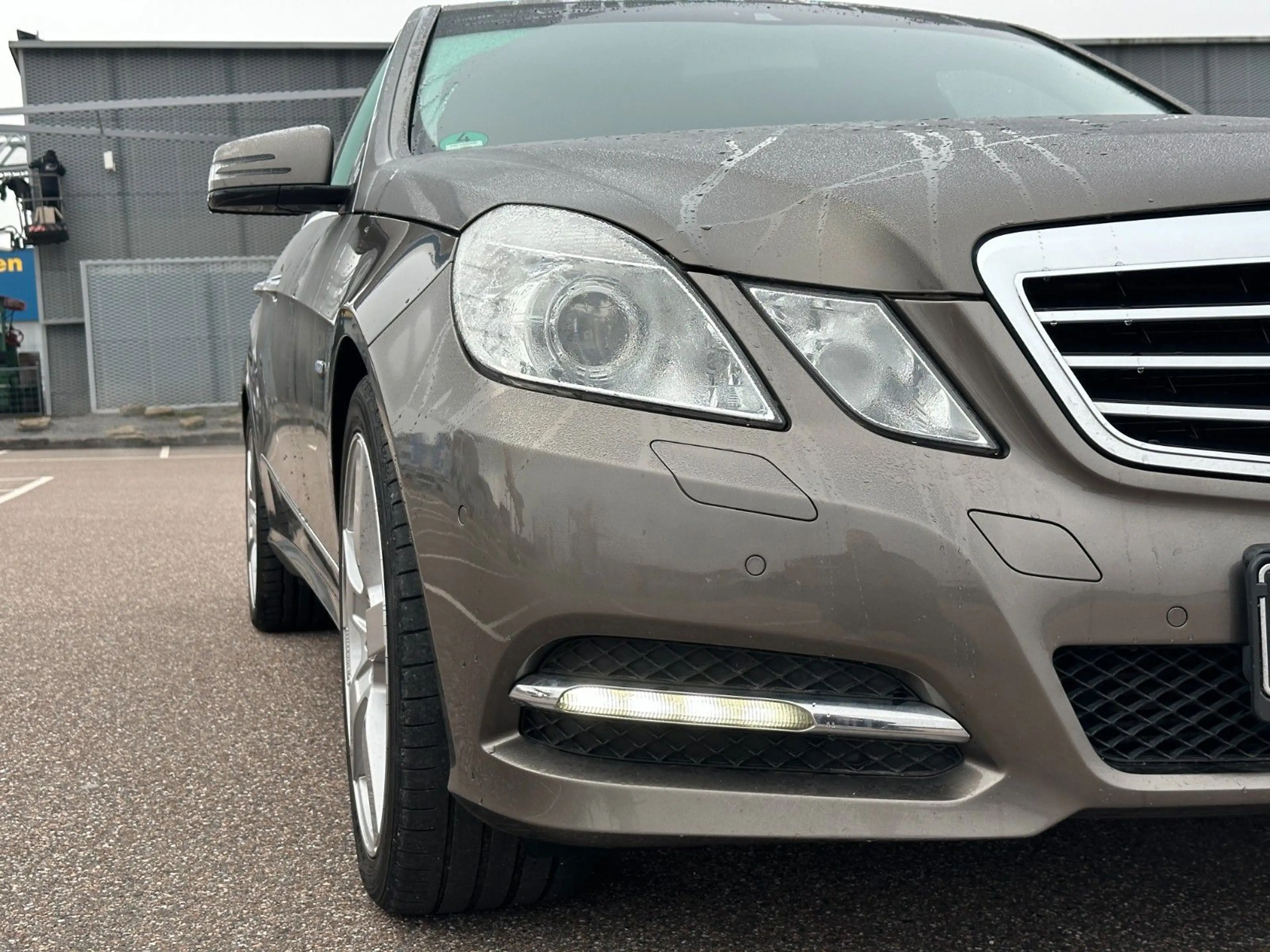 Mercedes-Benz E 250 E Limousine E 250 CGI STEUERKETTE GEWECHSE — photo 11