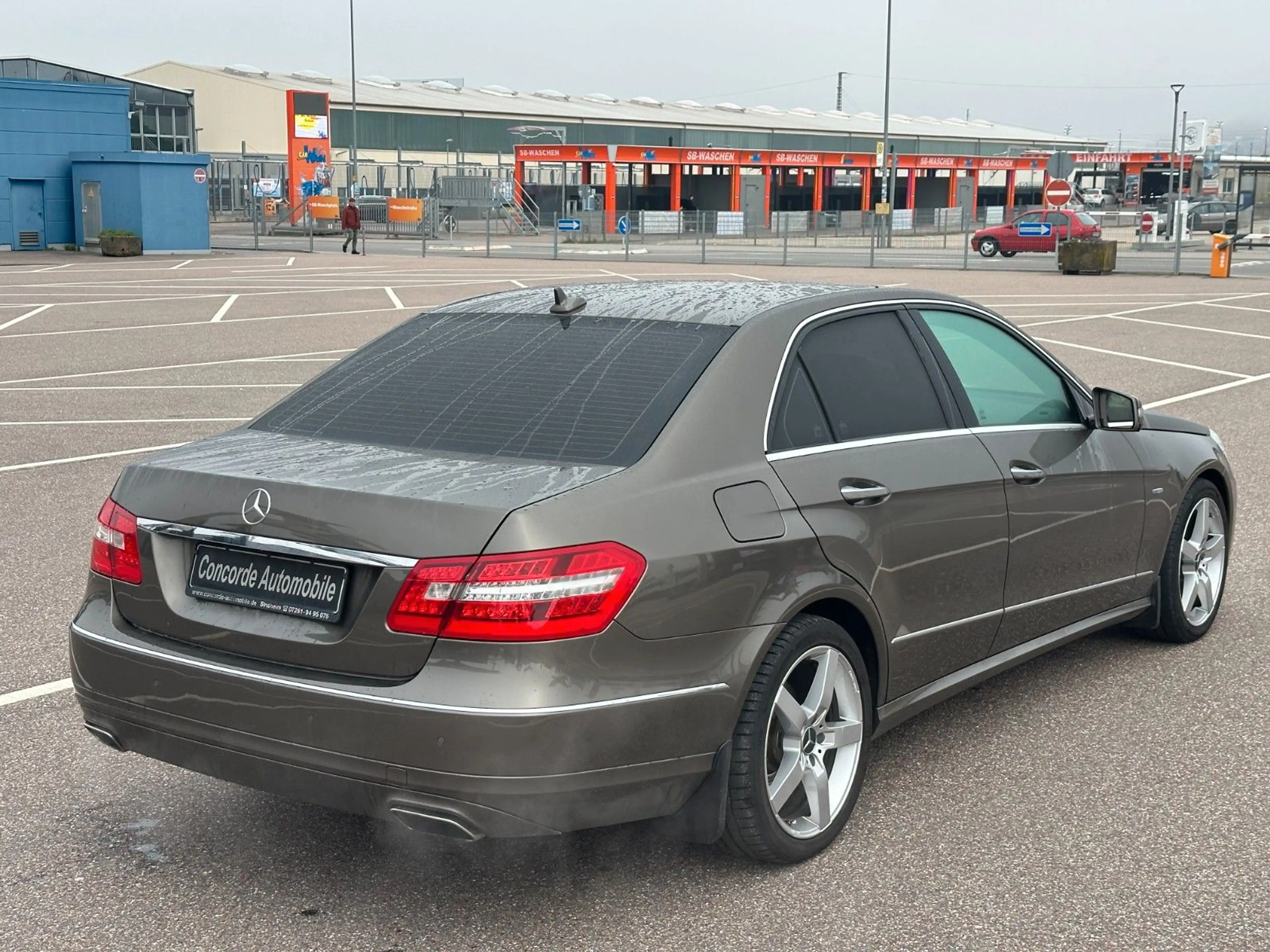 Mercedes-Benz E 250 E Limousine E 250 CGI STEUERKETTE GEWECHSE — photo 10