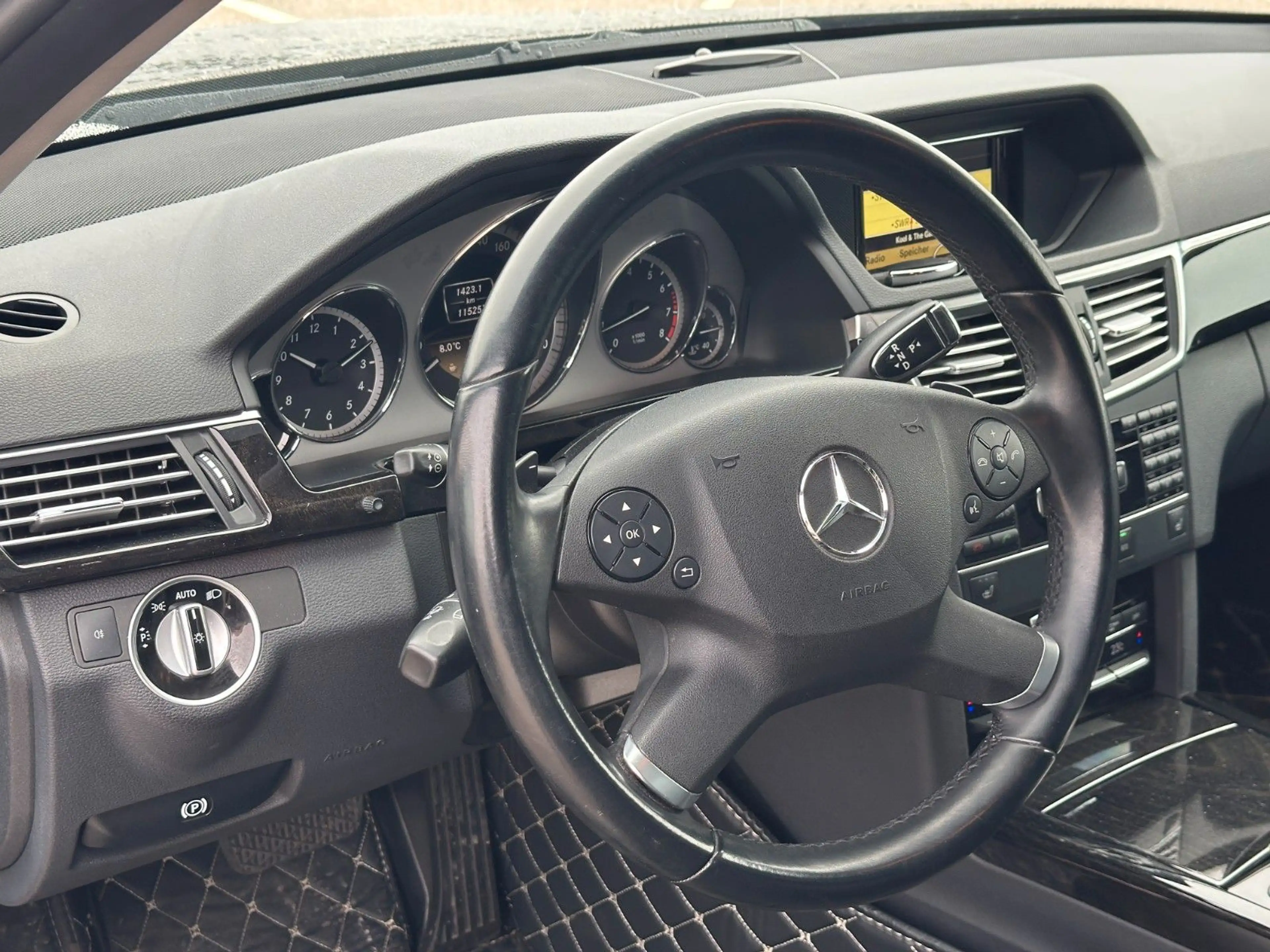 Mercedes-Benz E 250 E Limousine E 250 CGI STEUERKETTE GEWECHSE — photo 13