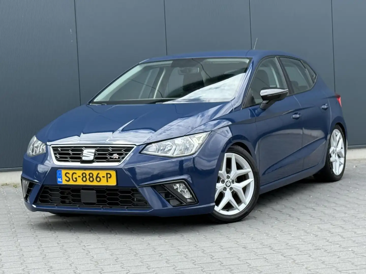 SEAT Ibiza 1.0 TSI FR Cruise - Clima - Led - Zeer Nette Auto Blau - 1