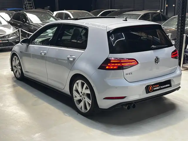 Volkswagen Golf view 6