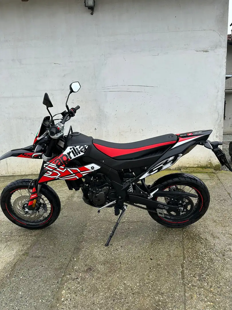 Aprilia SX 125 E5 Red Flash Negro - 1
