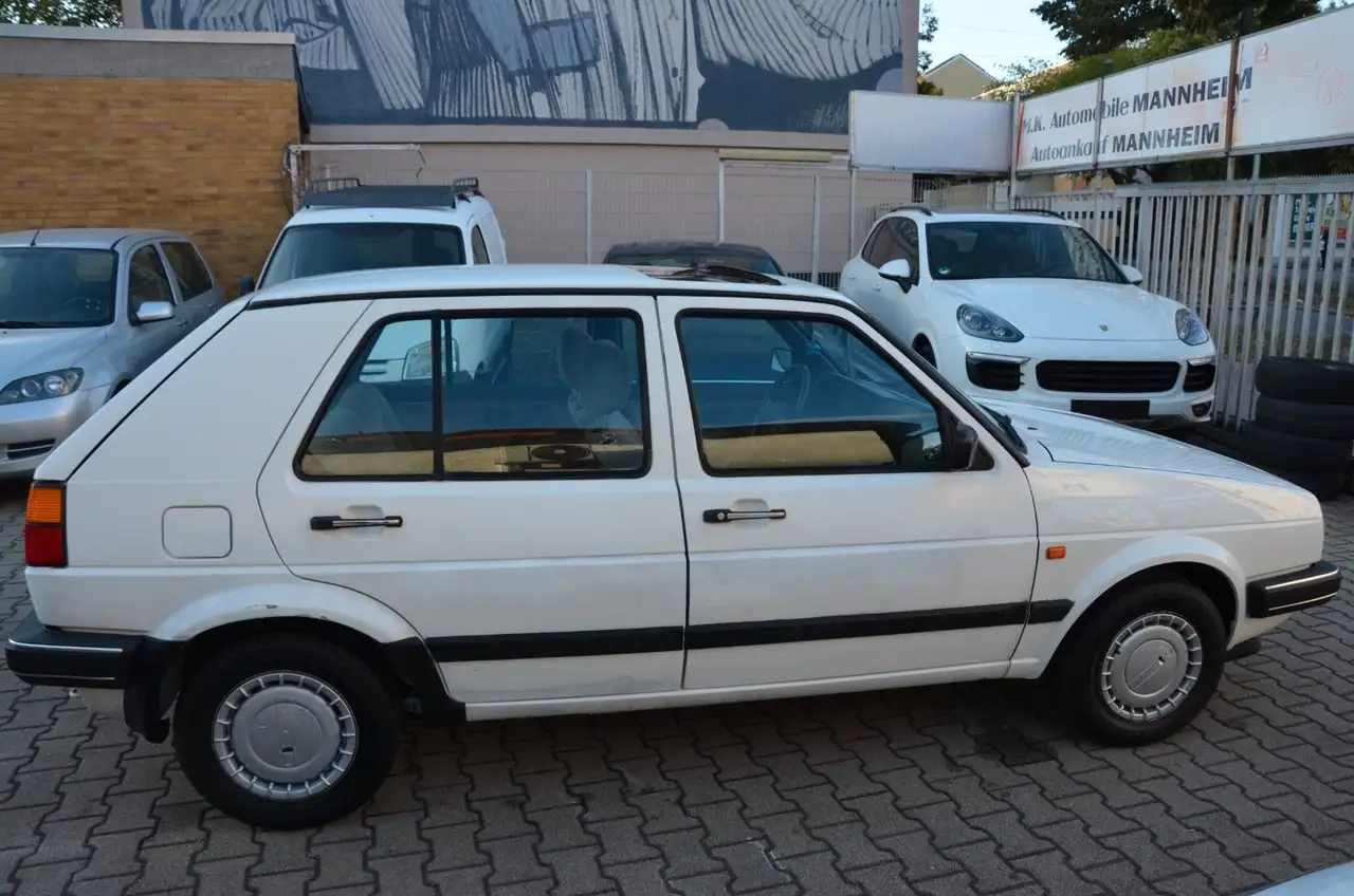 Volkswagen Golf 2 VIELE NEUTEILE Teil Restauriert H Kennzei, foto 12