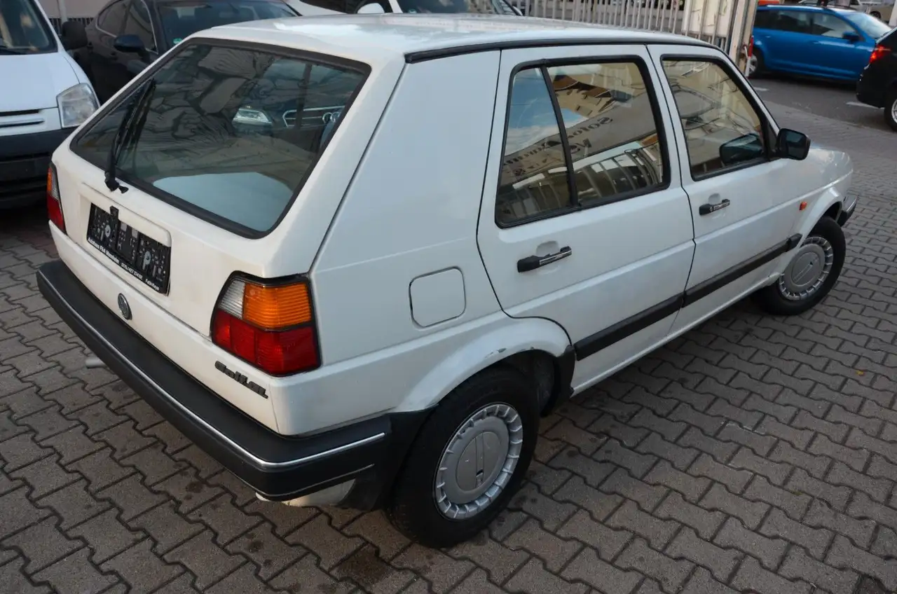 Volkswagen Golf 2 VIELE NEUTEILE Teil Restauriert H Kennzei, foto 4