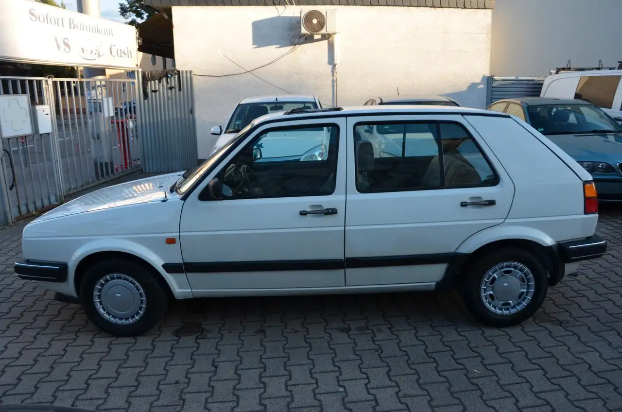 Volkswagen Golf 2 VIELE NEUTEILE Teil Restauriert H Kennzei, foto 11