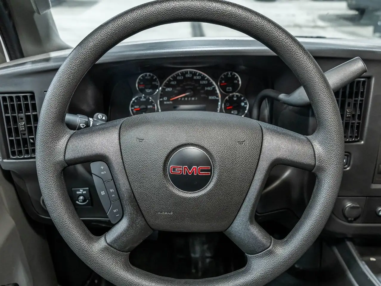 GMC Savana 3500 fotografie GMC Savana 3500