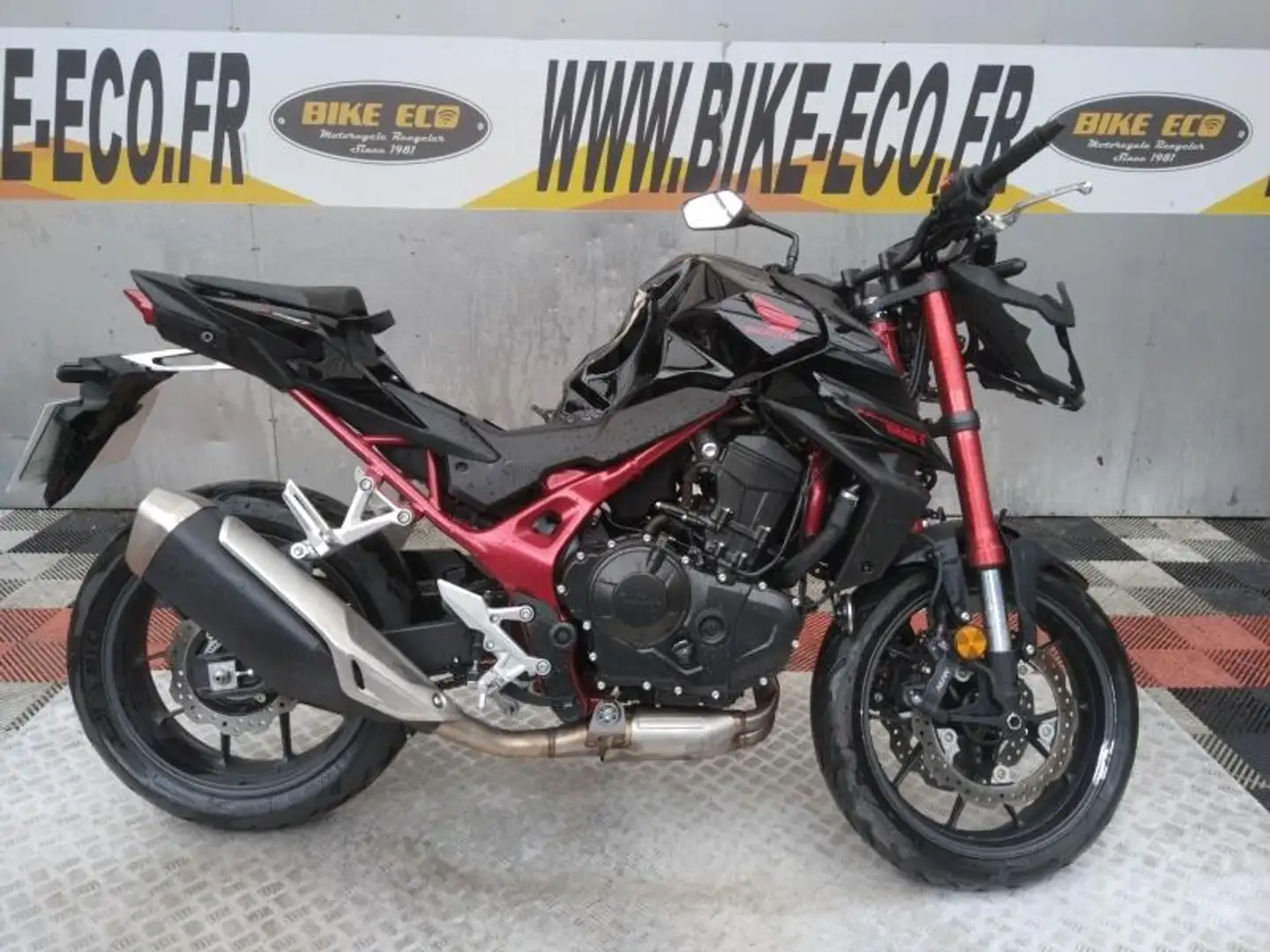 Honda Hornet Noir - 1