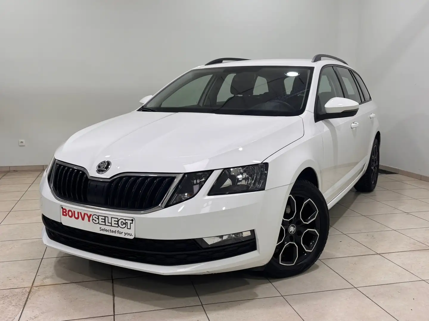 Skoda Octavia SW 1.6 CR TDi Ambition *CARPLAY*CLIM*CAPTEURS AR* Blanc - 1