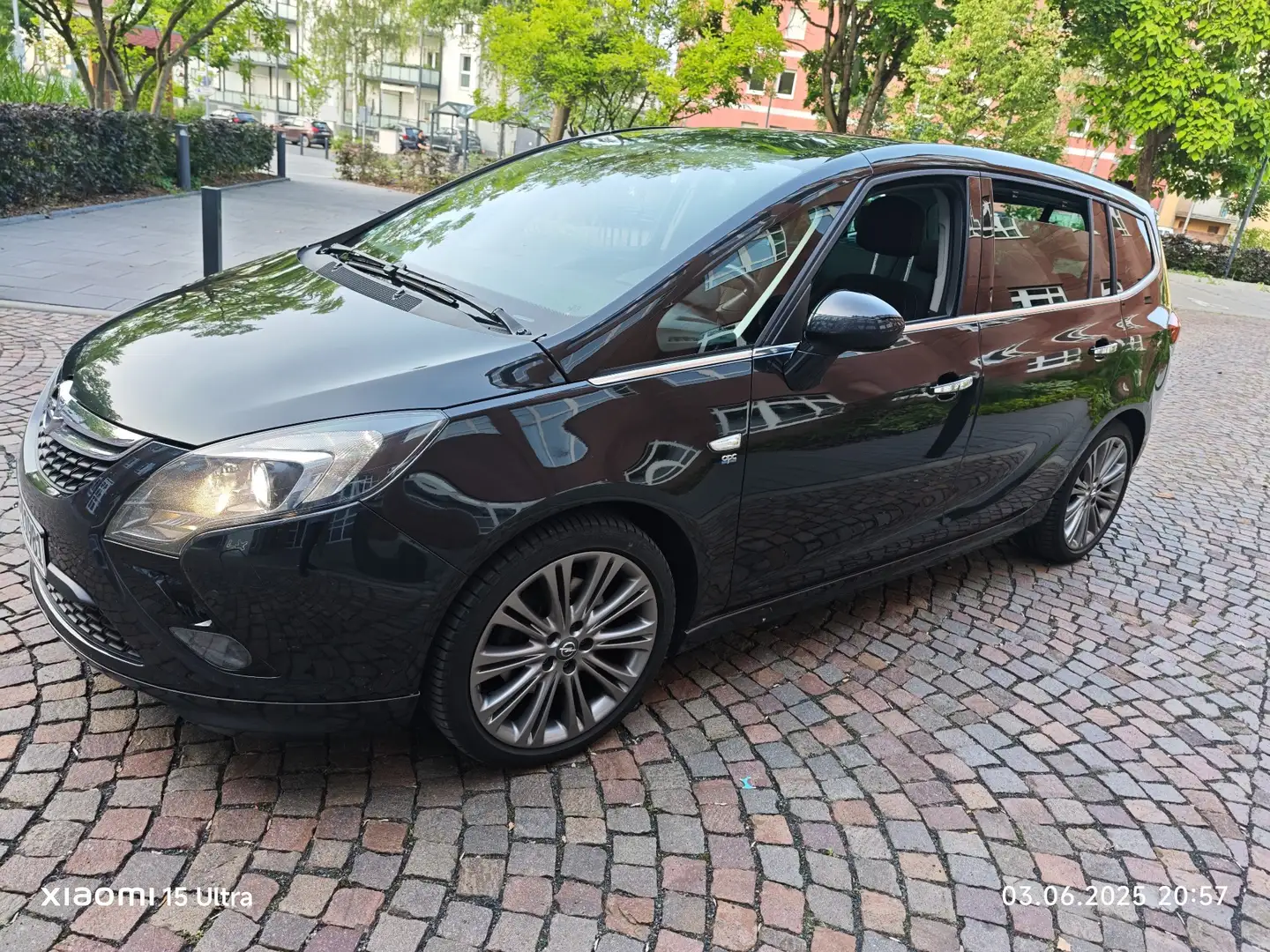 Opel Zafira Tourer OPC line Negro - 1
