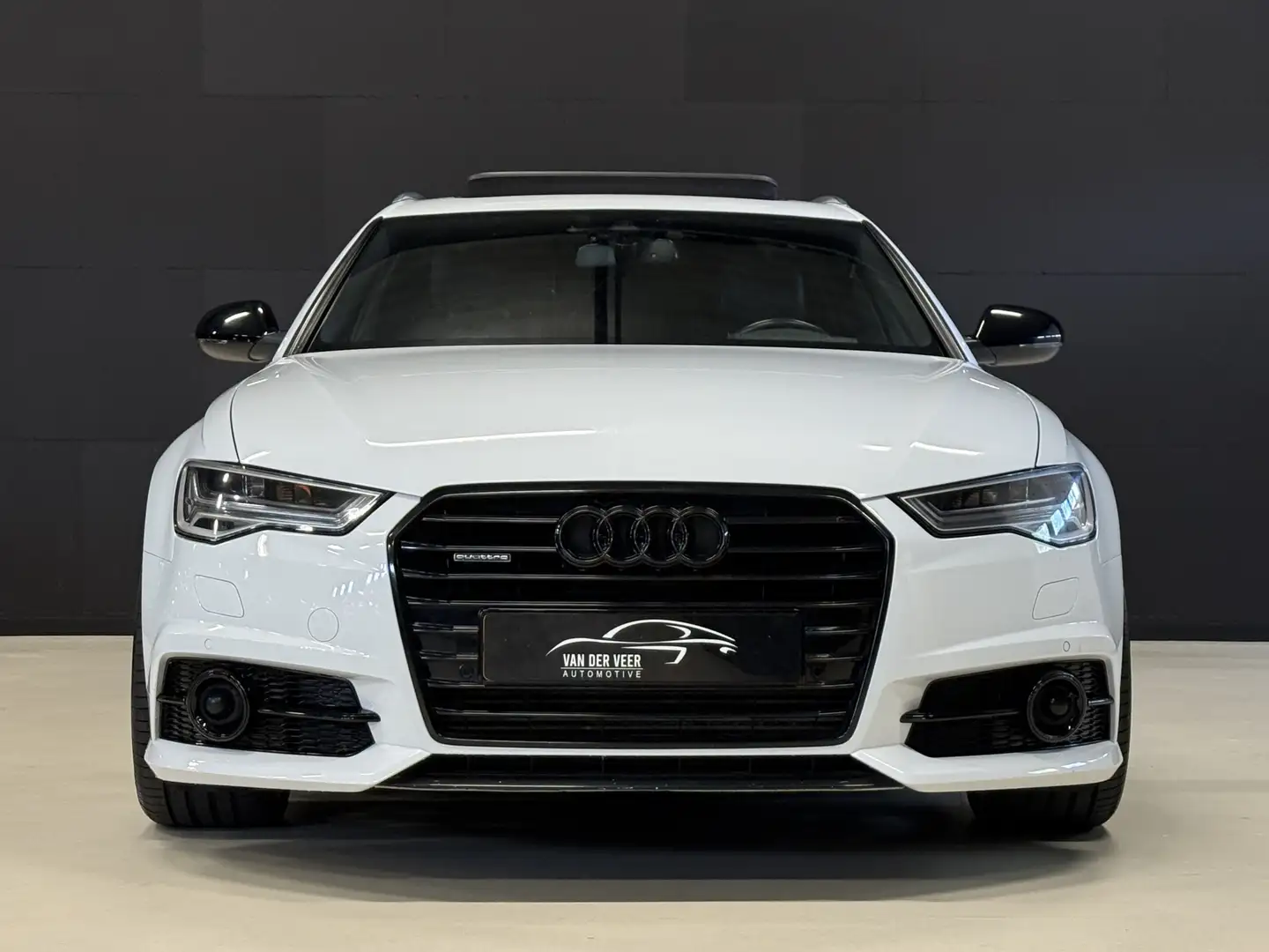 Audi A6 Avant 3.0 TDI quattro Premium Edition | Panoramada Wit - 2
