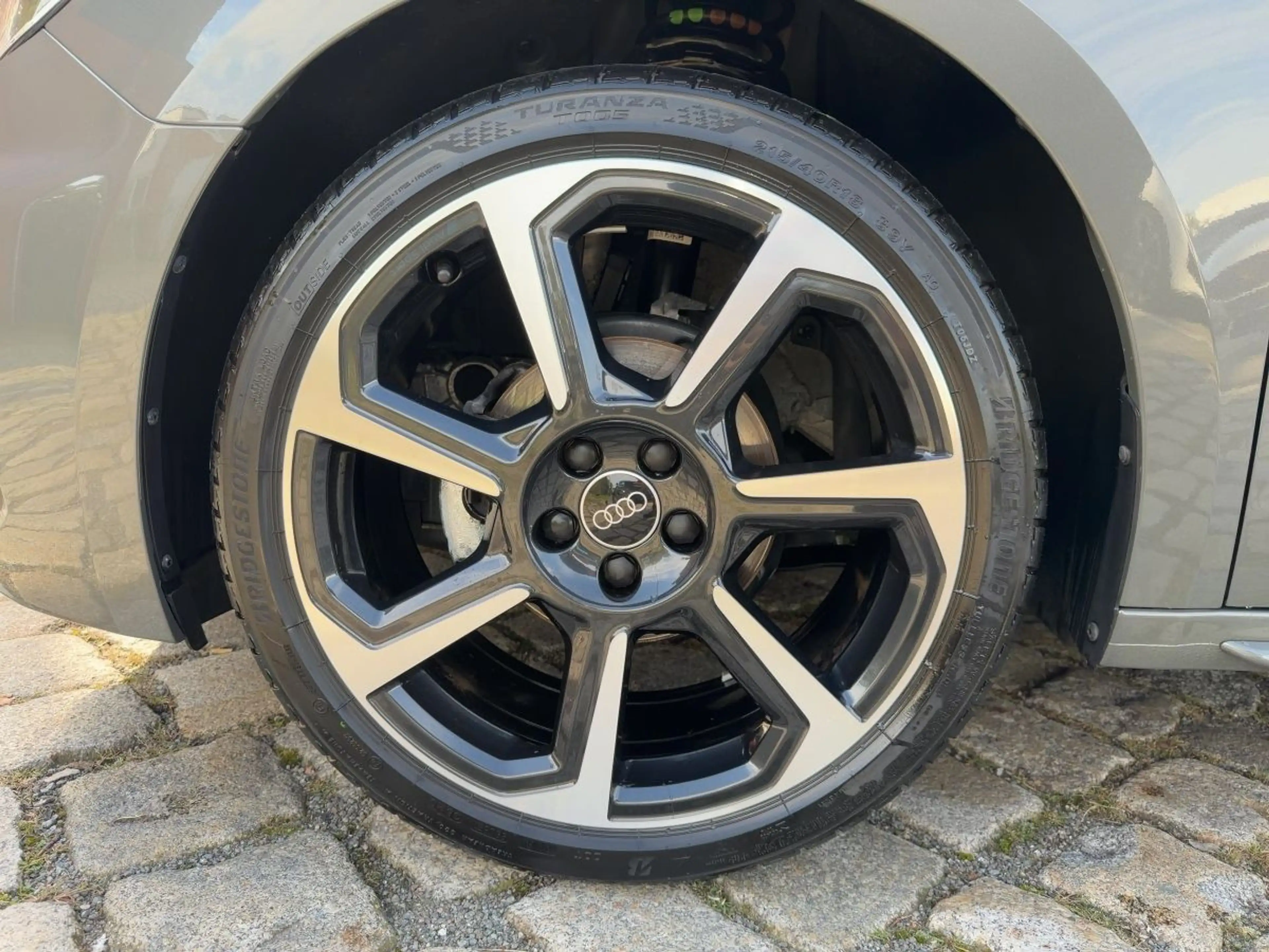 Audi A1 25 TFSI S line S tronic LED LM18 Si — photo 15