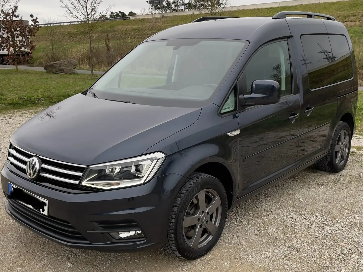 Volkswagen Caddy Caddy 4 1.4 TSI (5-Si.) DSG Comfortline Blau - 1