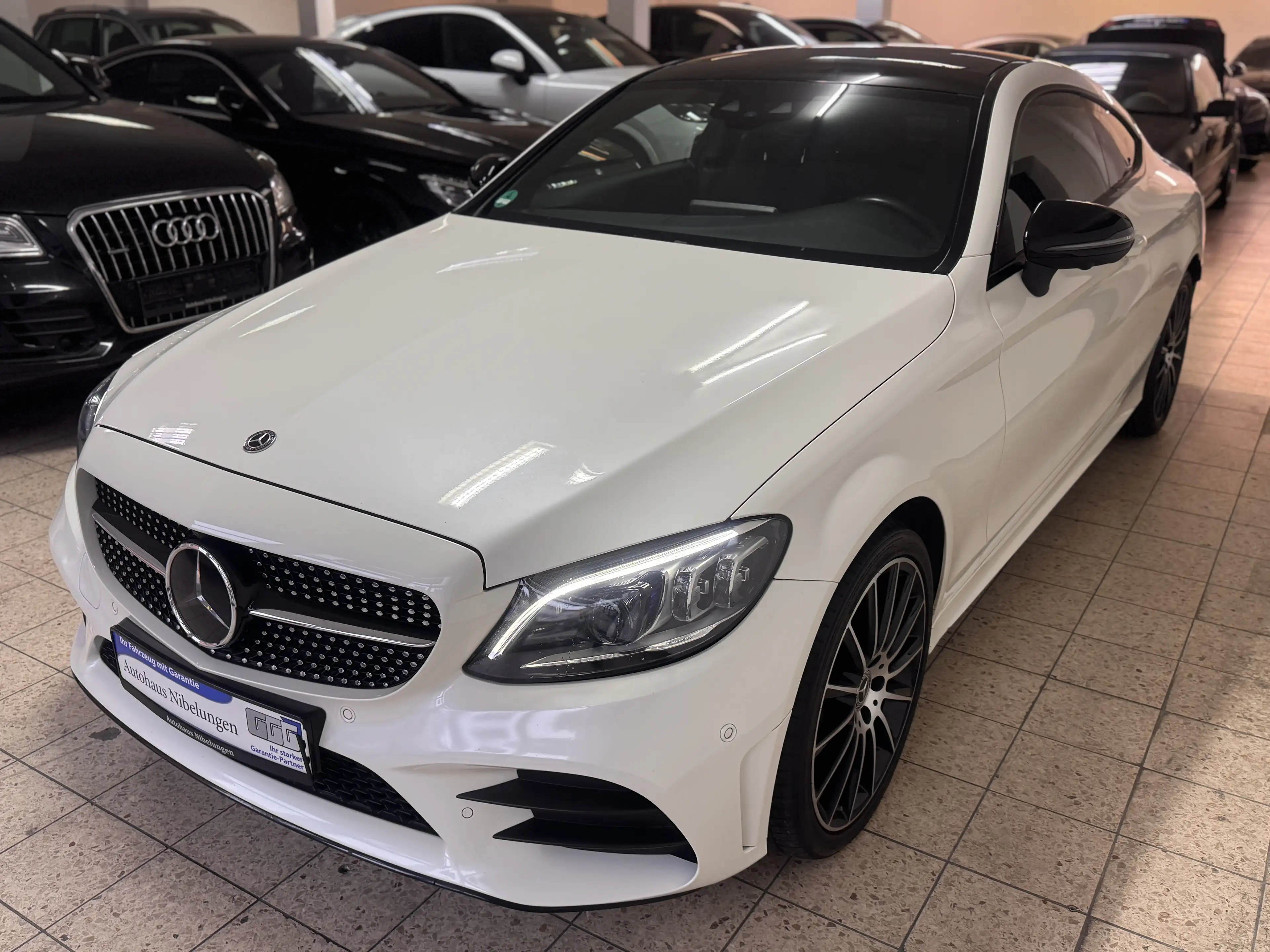 Mercedes-Benz C 400 4M Coupe AMG *DistronicPlus*360°Cam*Panorama — photo 3