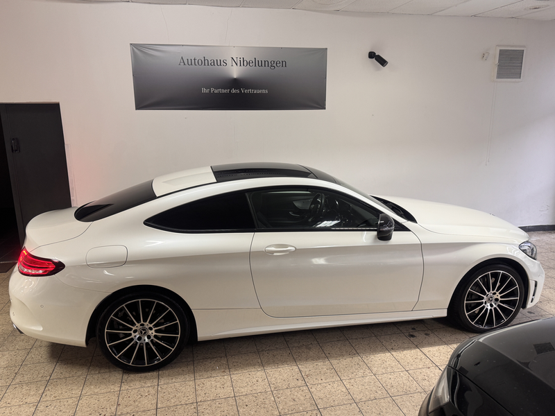 Mercedes-Benz C 400 4M Coupe AMG *DistronicPlus*360°Cam*Panorama — photo 4