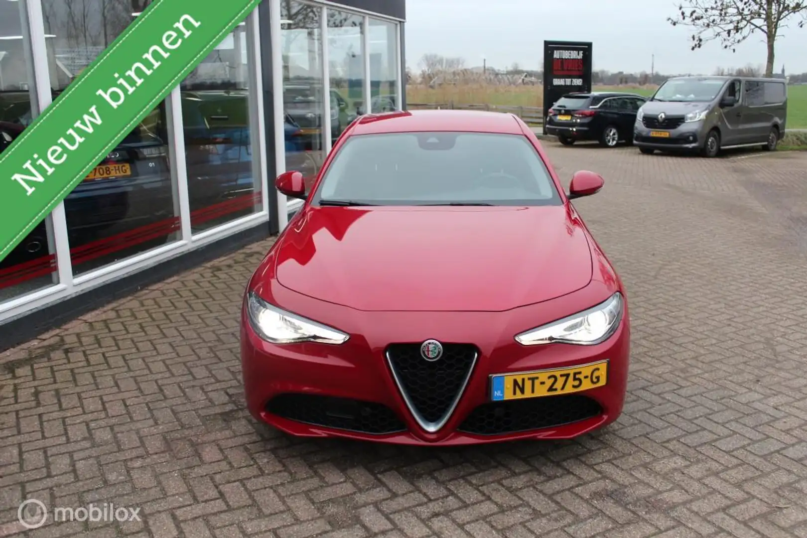 Alfa Romeo Giulia 2.2 245PK Xenon/Adaptive-Cruise/19Inch/NAP Rood - 2
