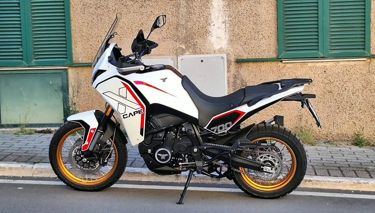 Moto Morini X-Cape