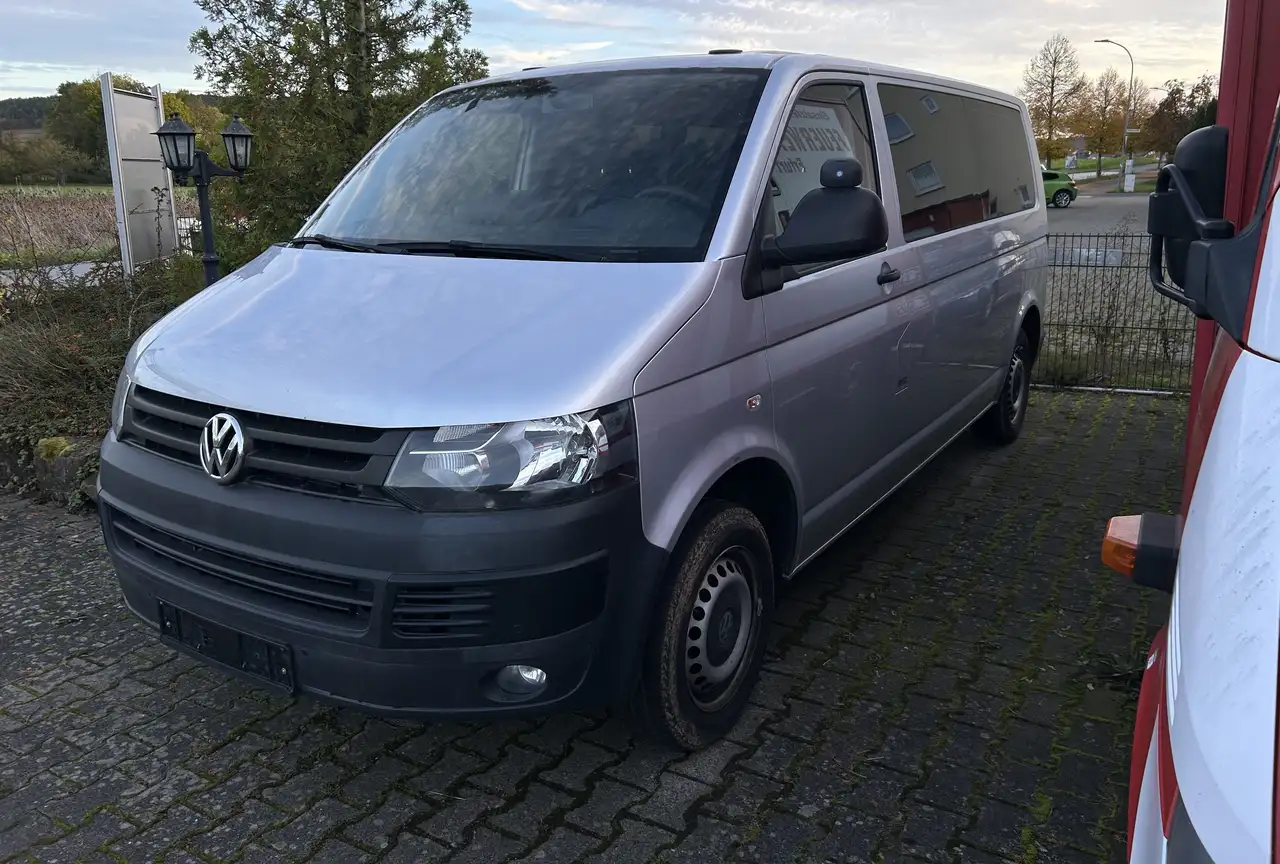 Volkswagen T5 Kombi